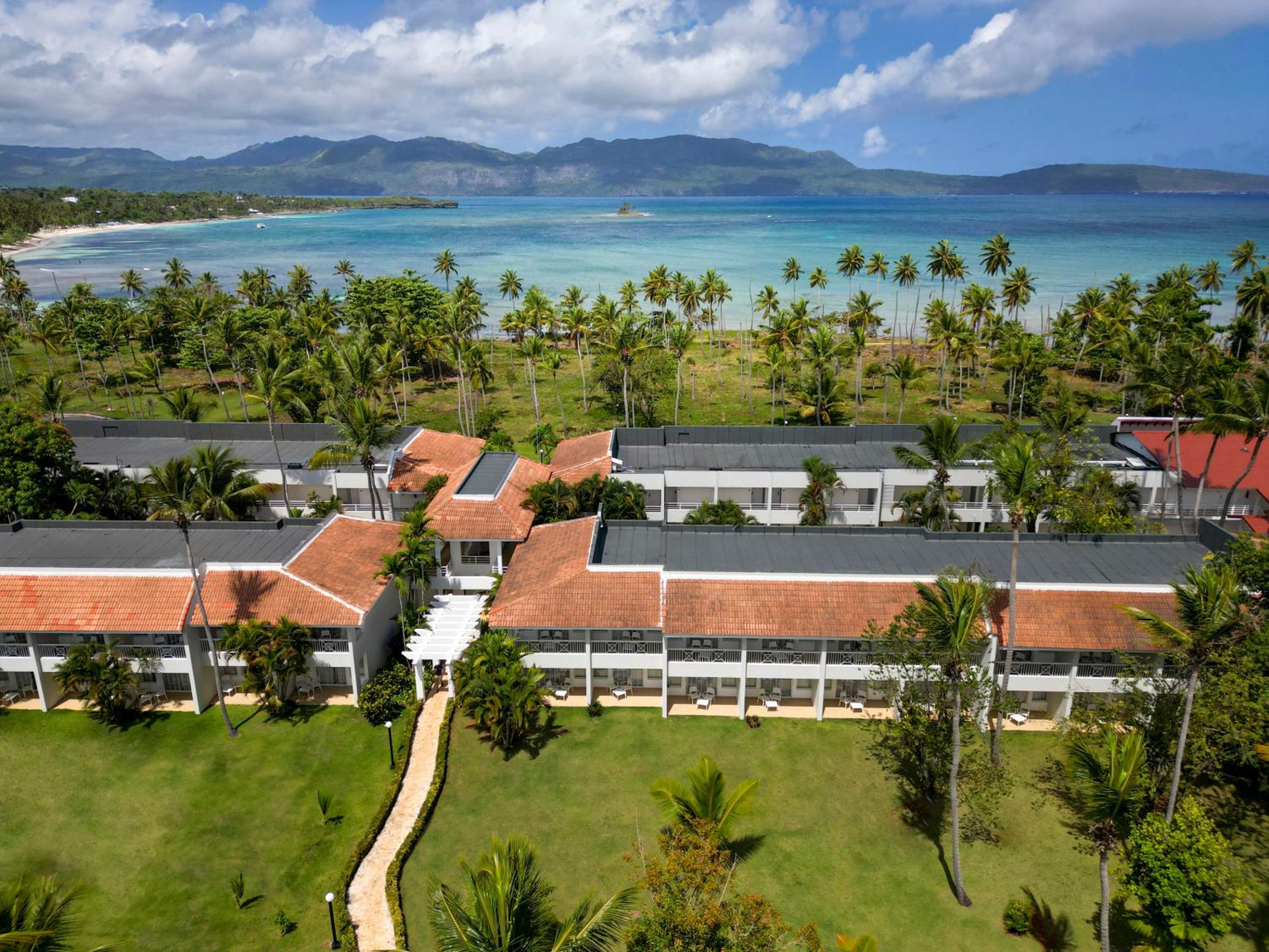 Wyndham Alltra Samana All Inclusive Resort