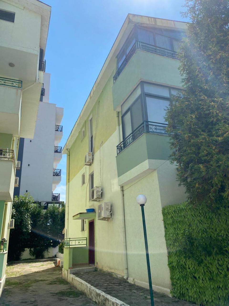 Golem Beach House Luli