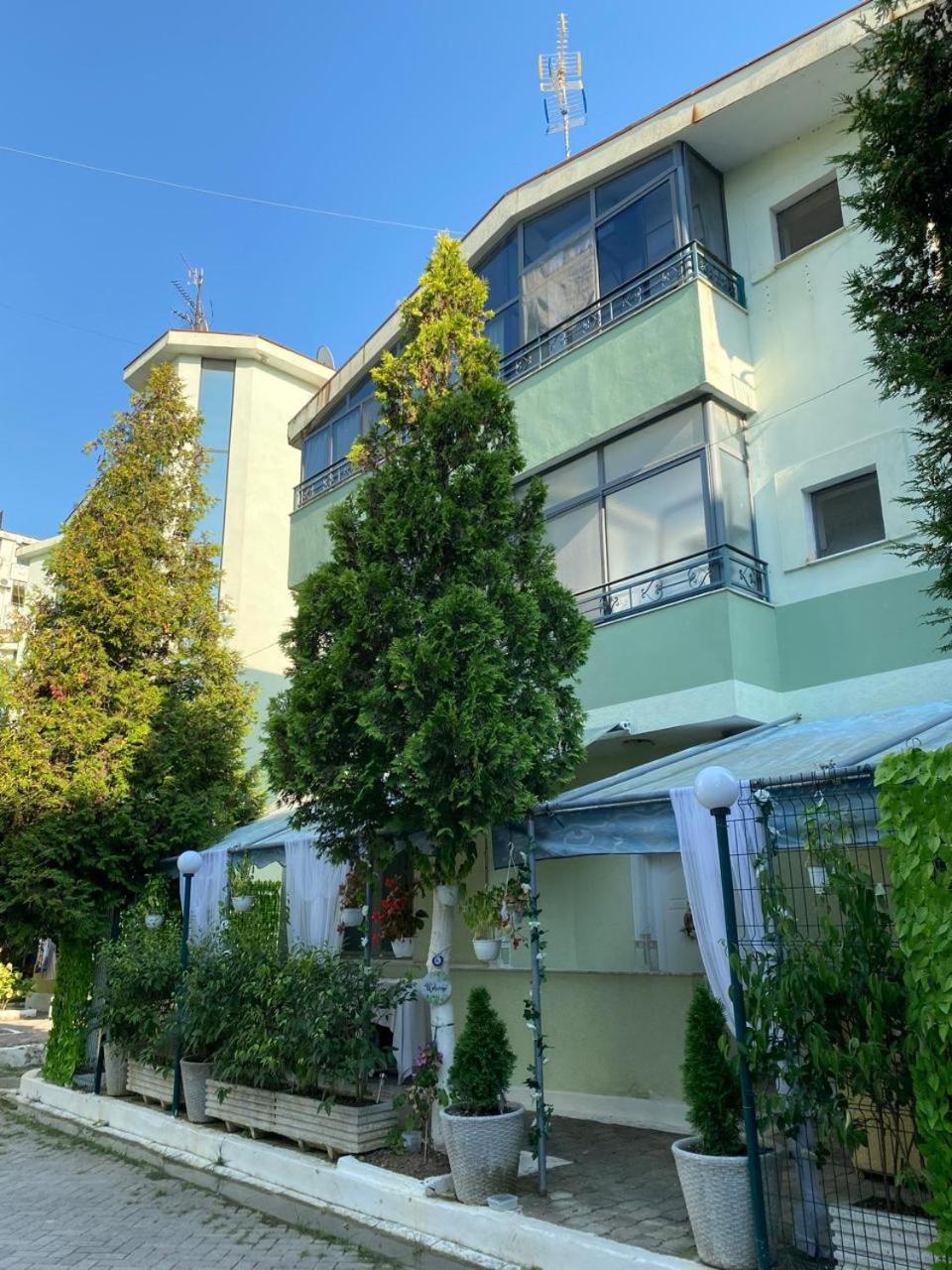 Golem Beach House Luli