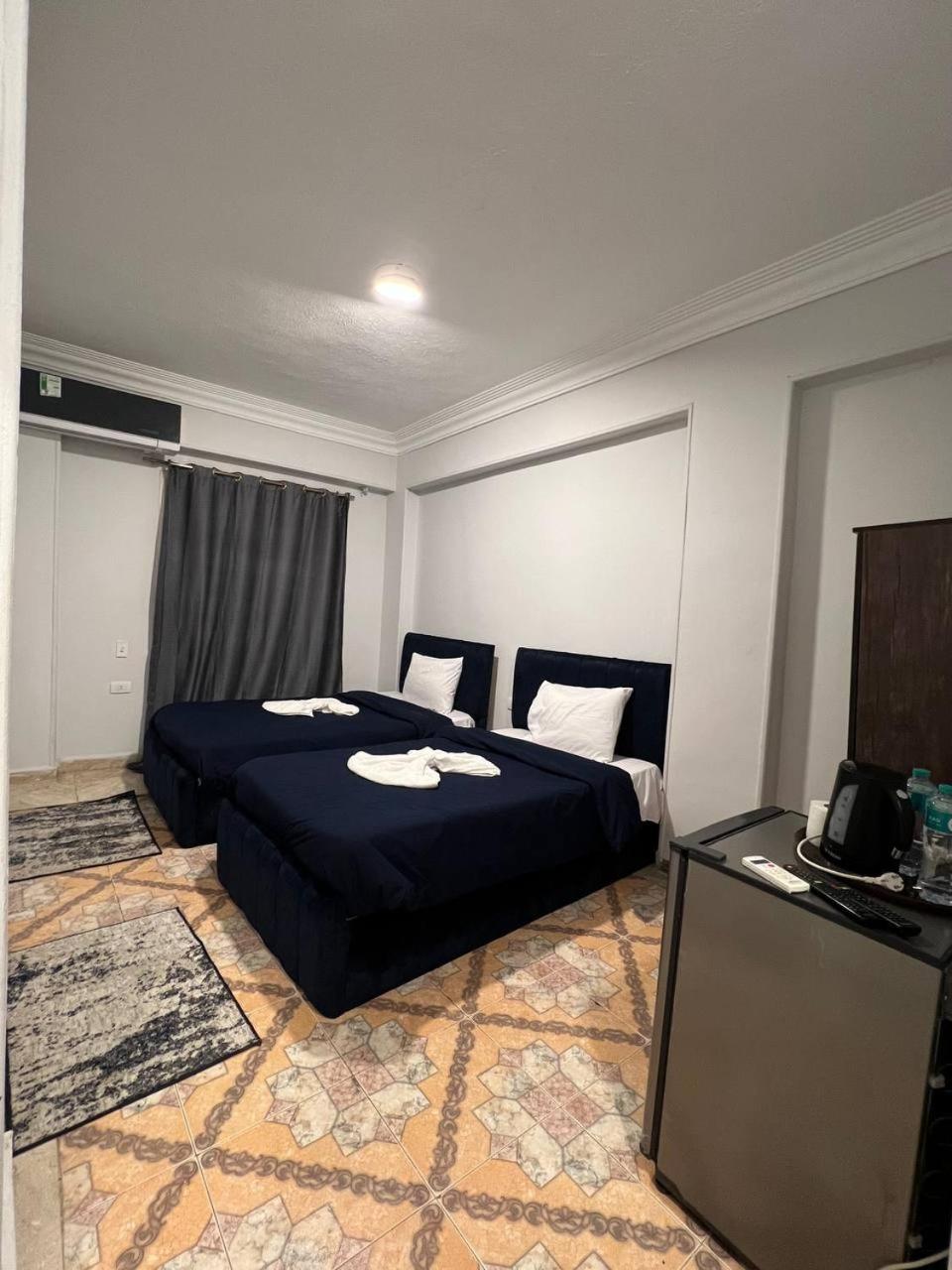 Beko pyramids inn