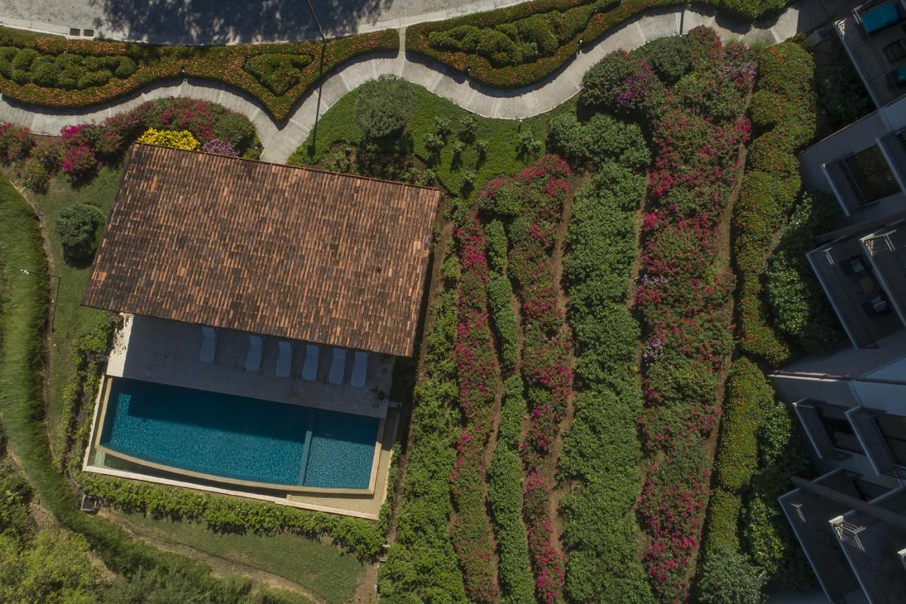 Roble Sabana 305 Luxury Condo - Reserva Conchal