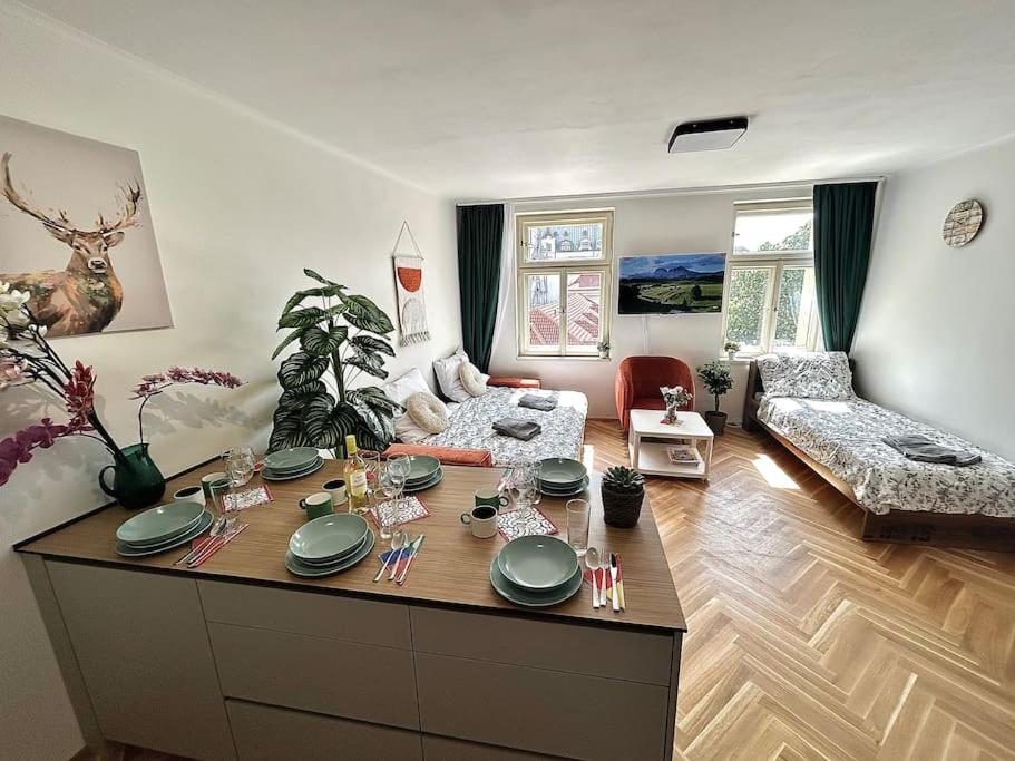 NewAPT next to Wenceslas Square