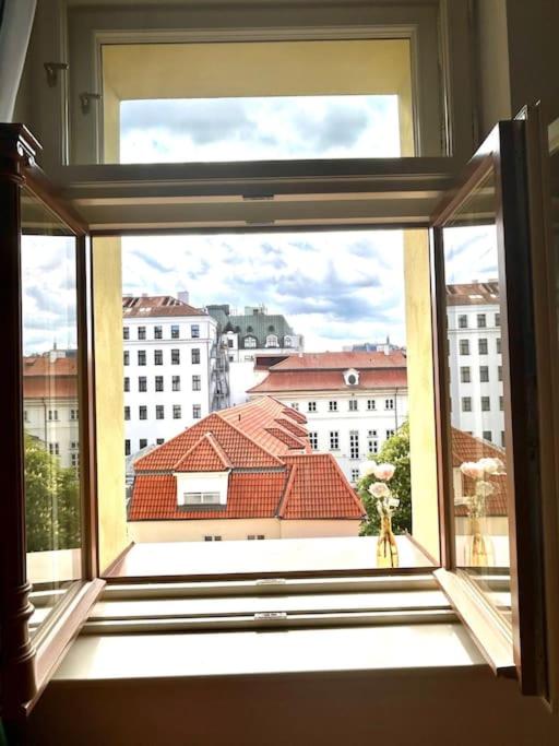 NewAPT next to Wenceslas Square