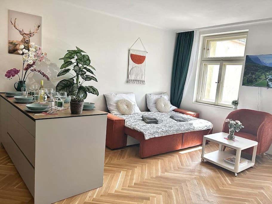 NewAPT next to Wenceslas Square