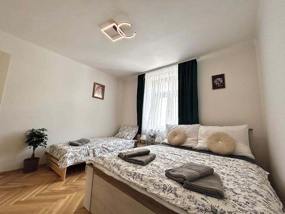 NewAPT next to Wenceslas Square