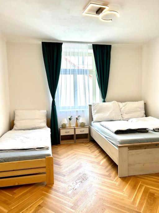 NewAPT next to Wenceslas Square