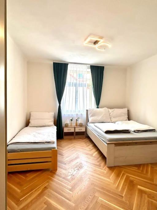 NewAPT next to Wenceslas Square