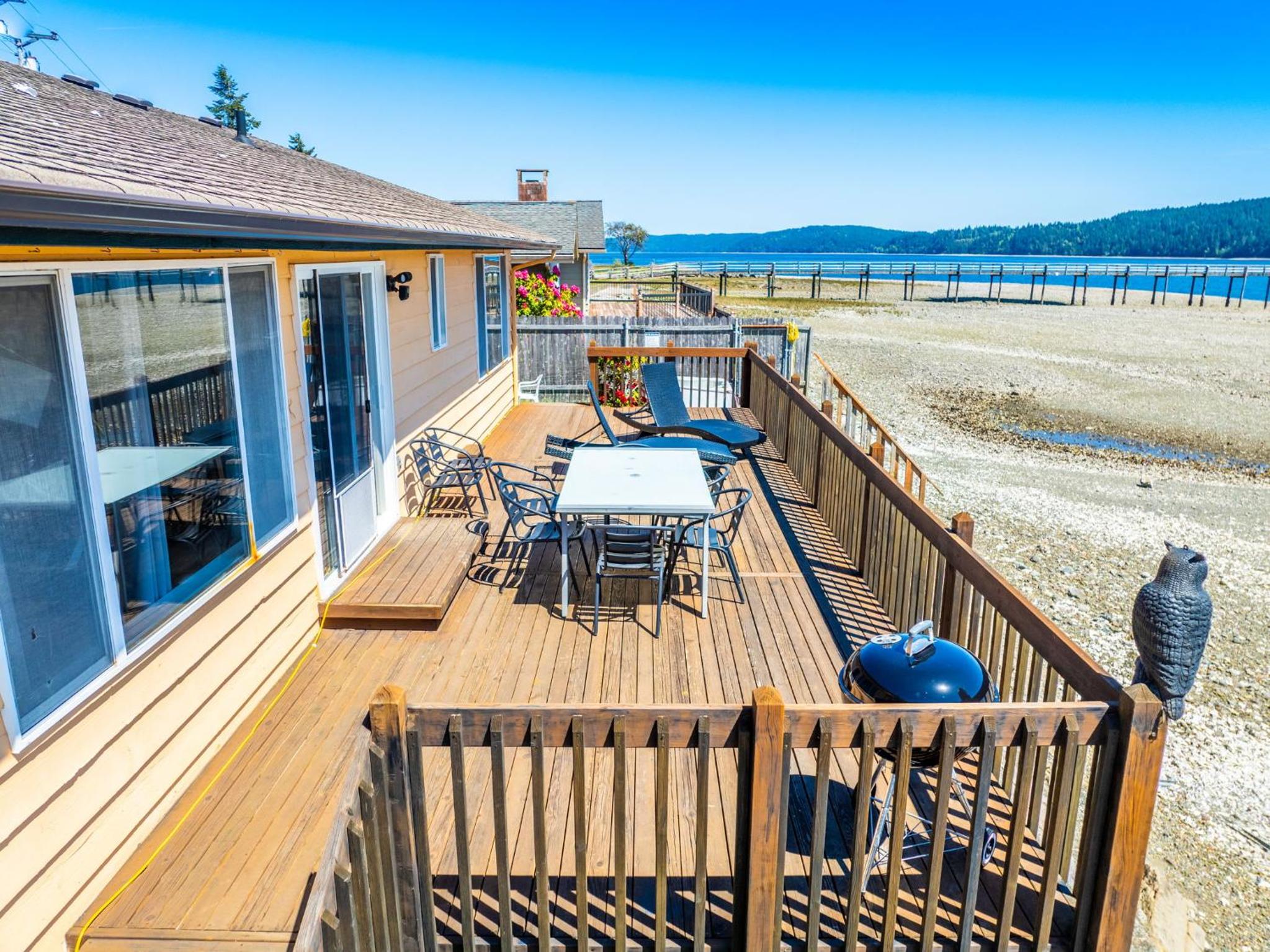 Waterfront Retreat, Relaxation, Fun in Hood Canal view 3