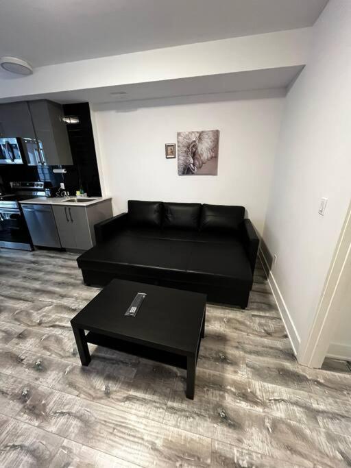 Tranquil Bliss Retreat near Niagara Falls 6min drive to falls