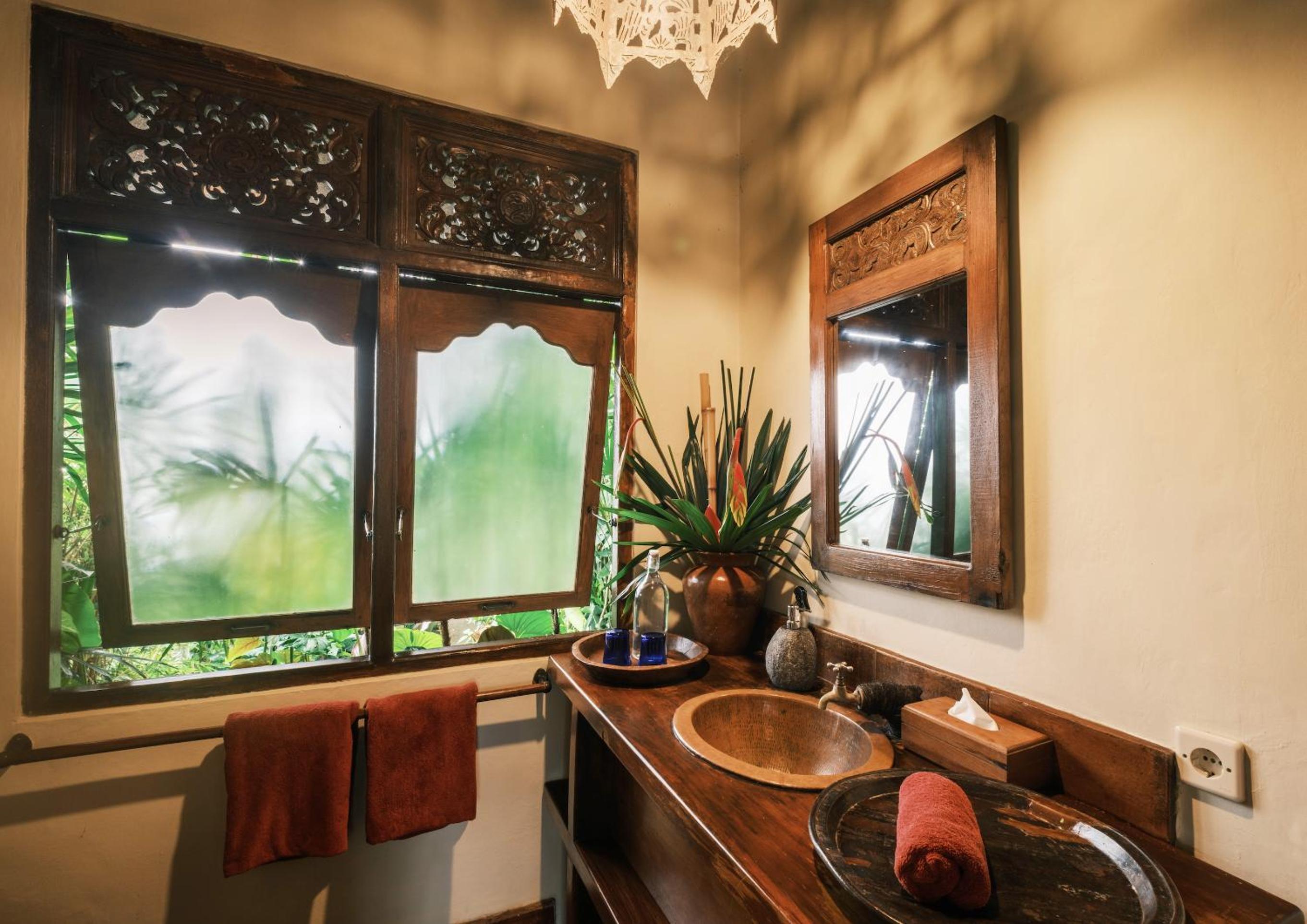 Sarinbuana Eco Lodge
