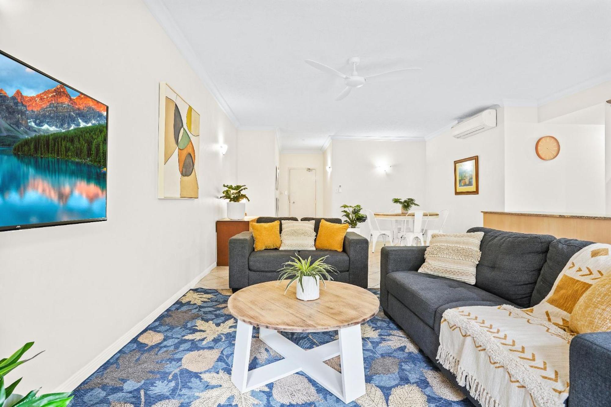 Lavender Lakes - Resort Style Living - Image 4