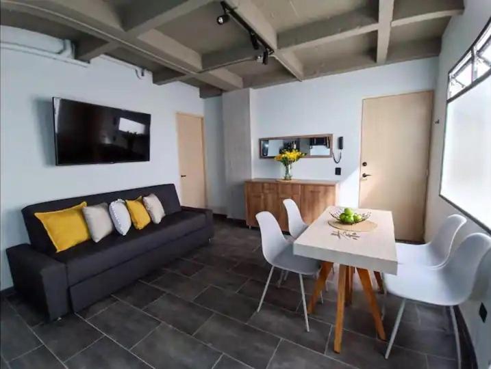 Apartasuites Laureles