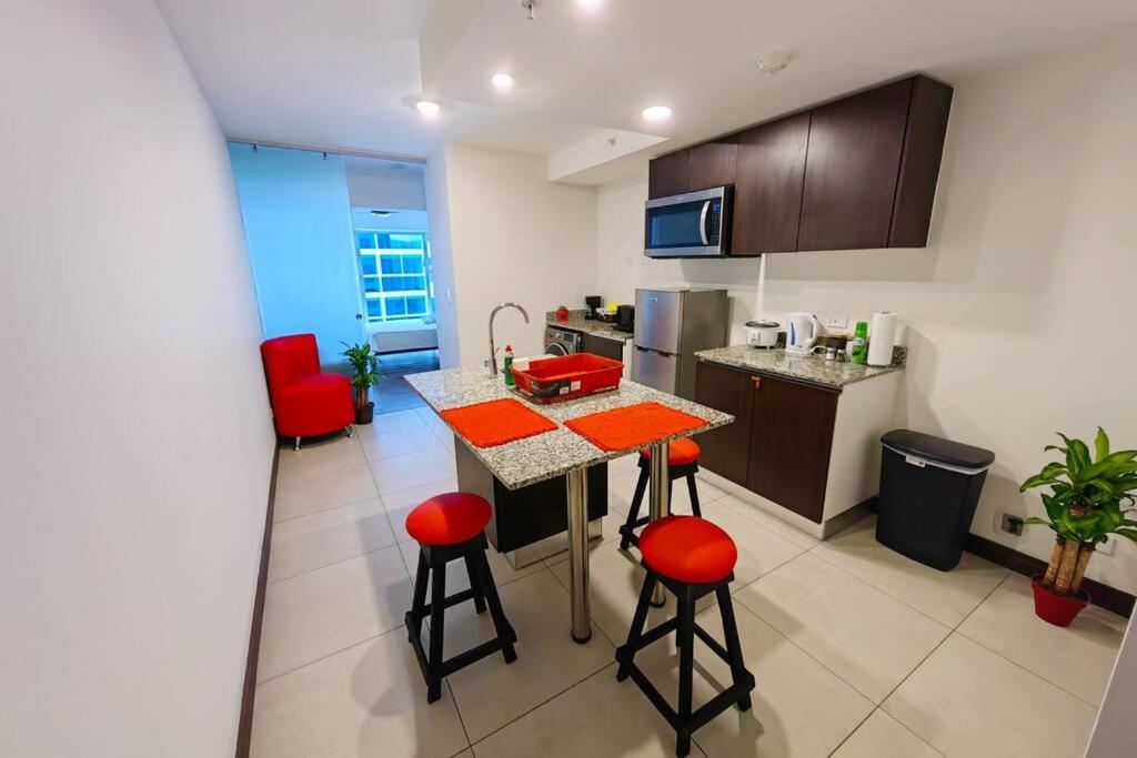 1208 Apartamento Barrio Escalante con Parqueo