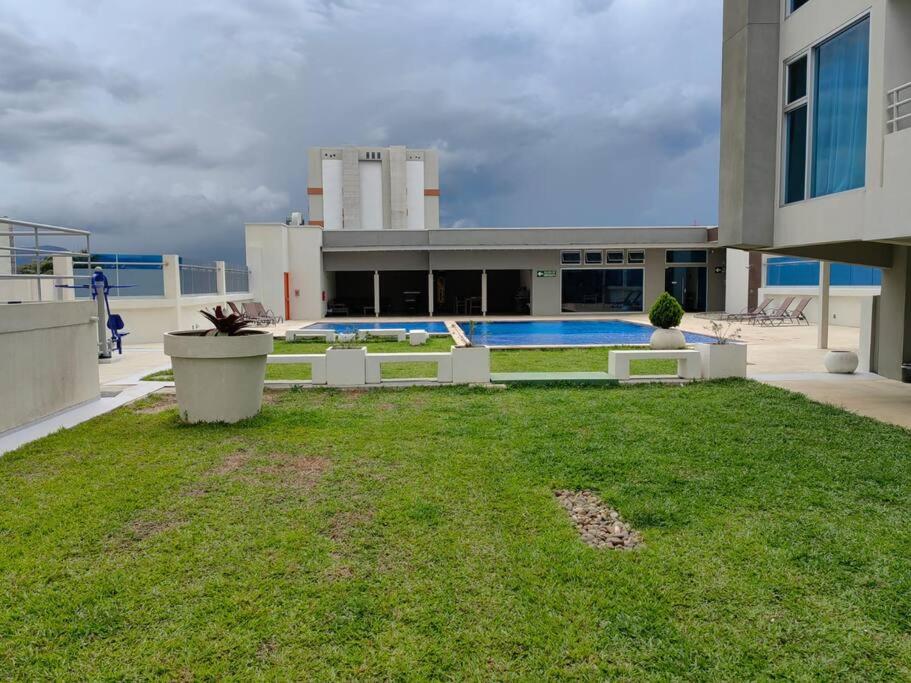 1208 Apartamento Barrio Escalante con Parqueo