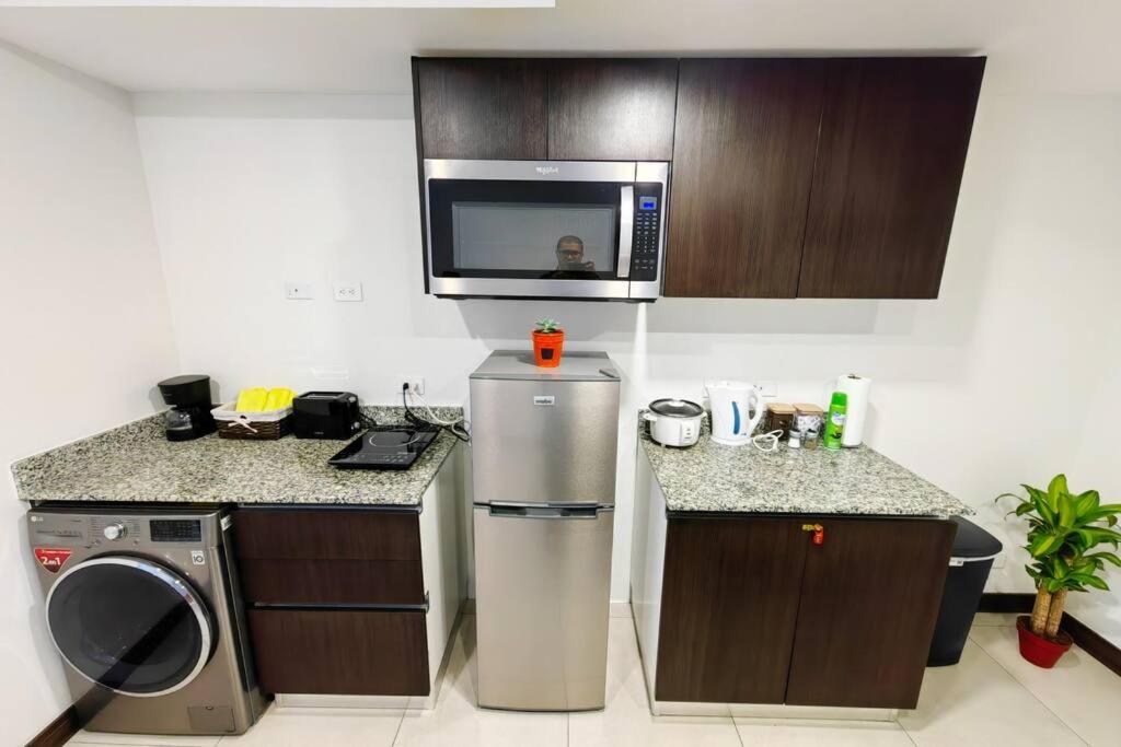 1208 Apartamento Barrio Escalante con Parqueo