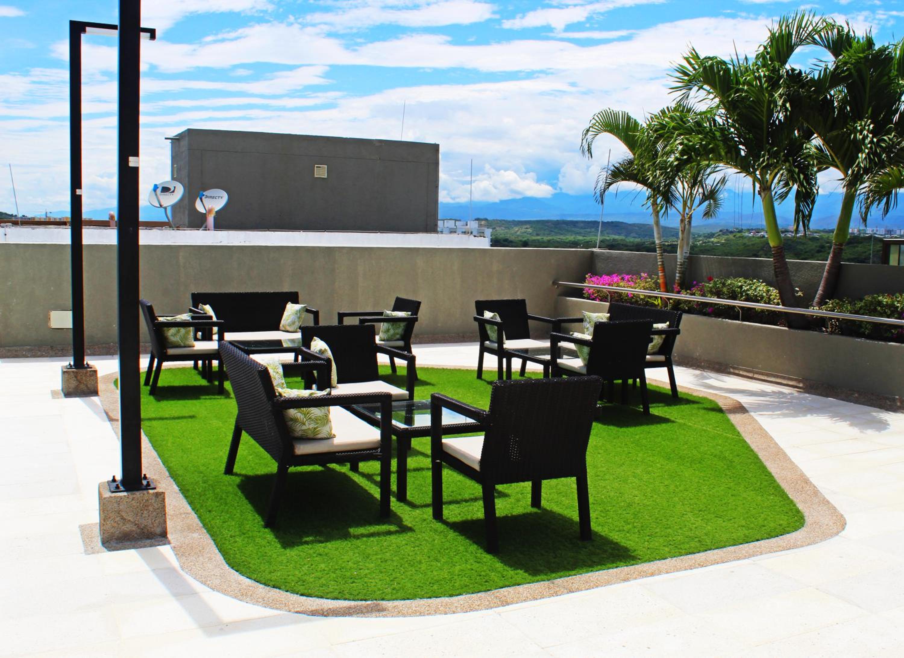Apartamento Moderno Con Excelente Vista, Piscina, excepto los lunes por mantenimiento y Parqueadero privado, ubicado en Neiva