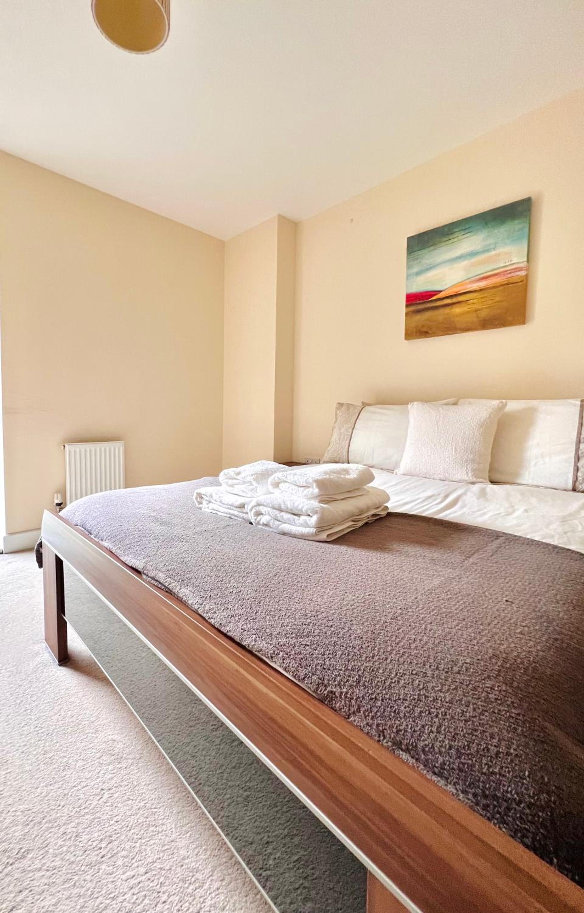 Canada Water SE16 7AQ 2bed apartment