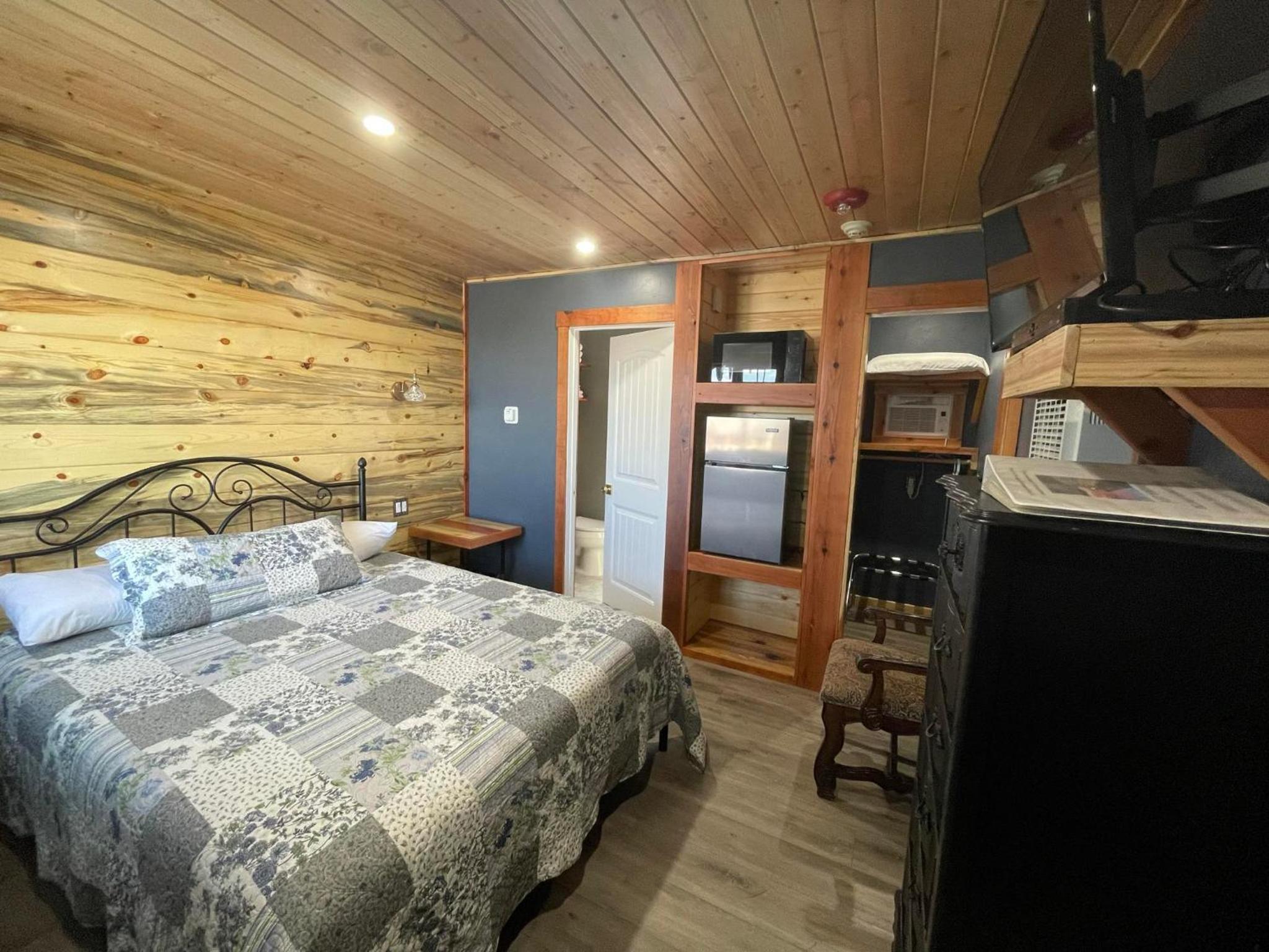 Sugarloaf Mountain Motel - Property Image 27