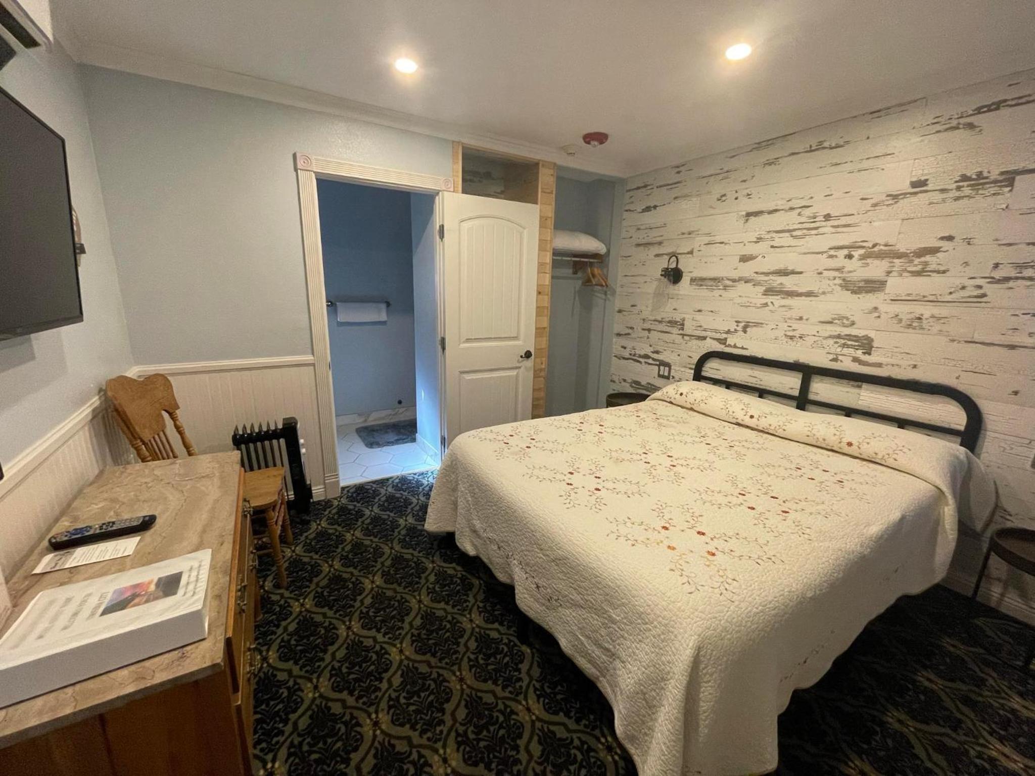 Sugarloaf Mountain Motel - Property Image 23