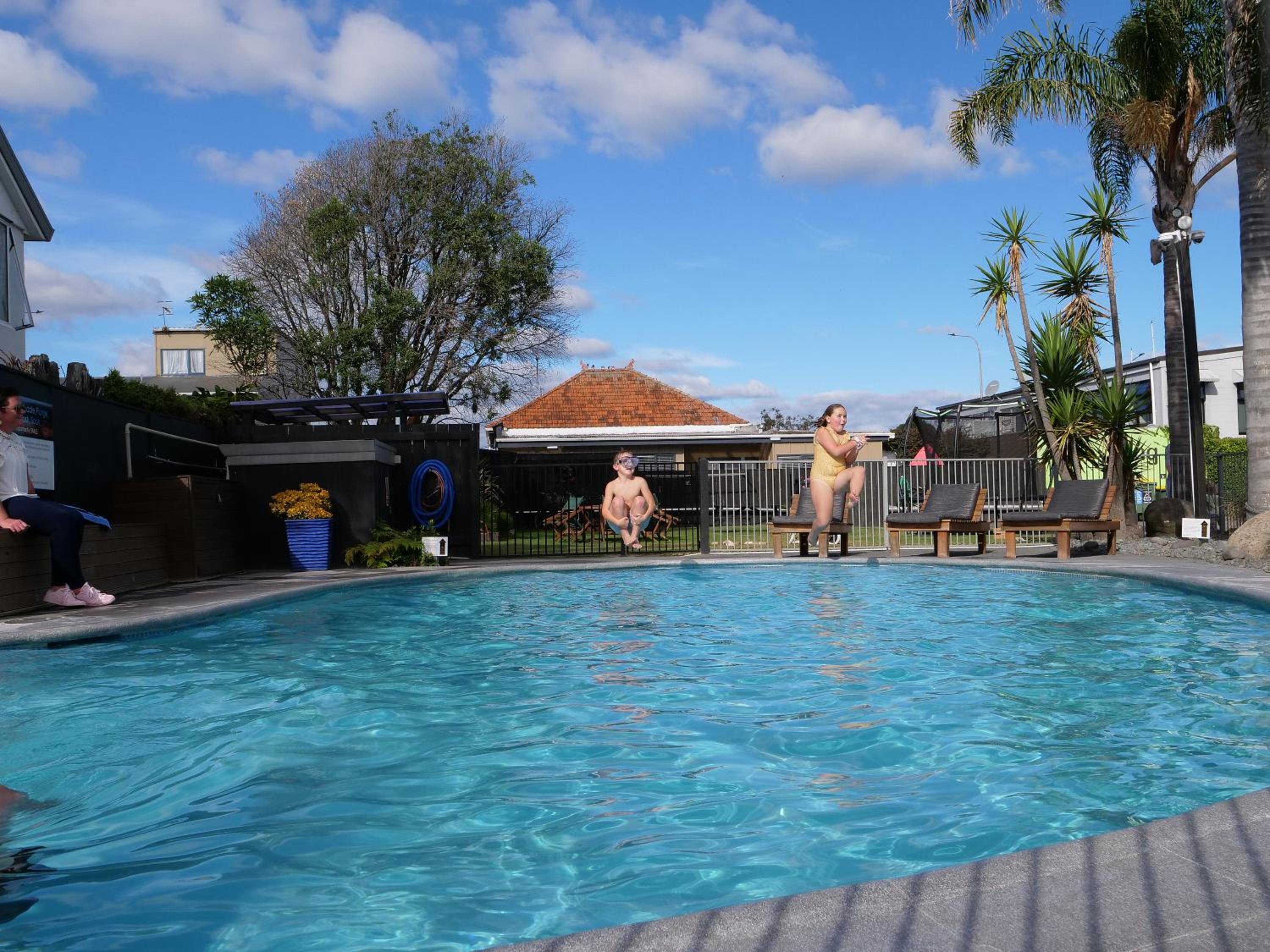 Aura Accommodation