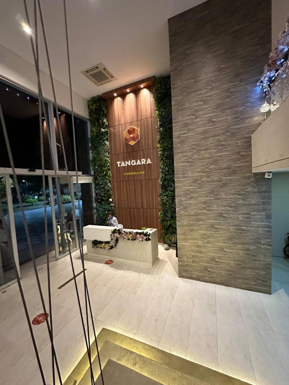 Apartamento Moderno Con Excelente Vista, Piscina, excepto los lunes por mantenimiento y Parqueadero privado, ubicado en Neiva