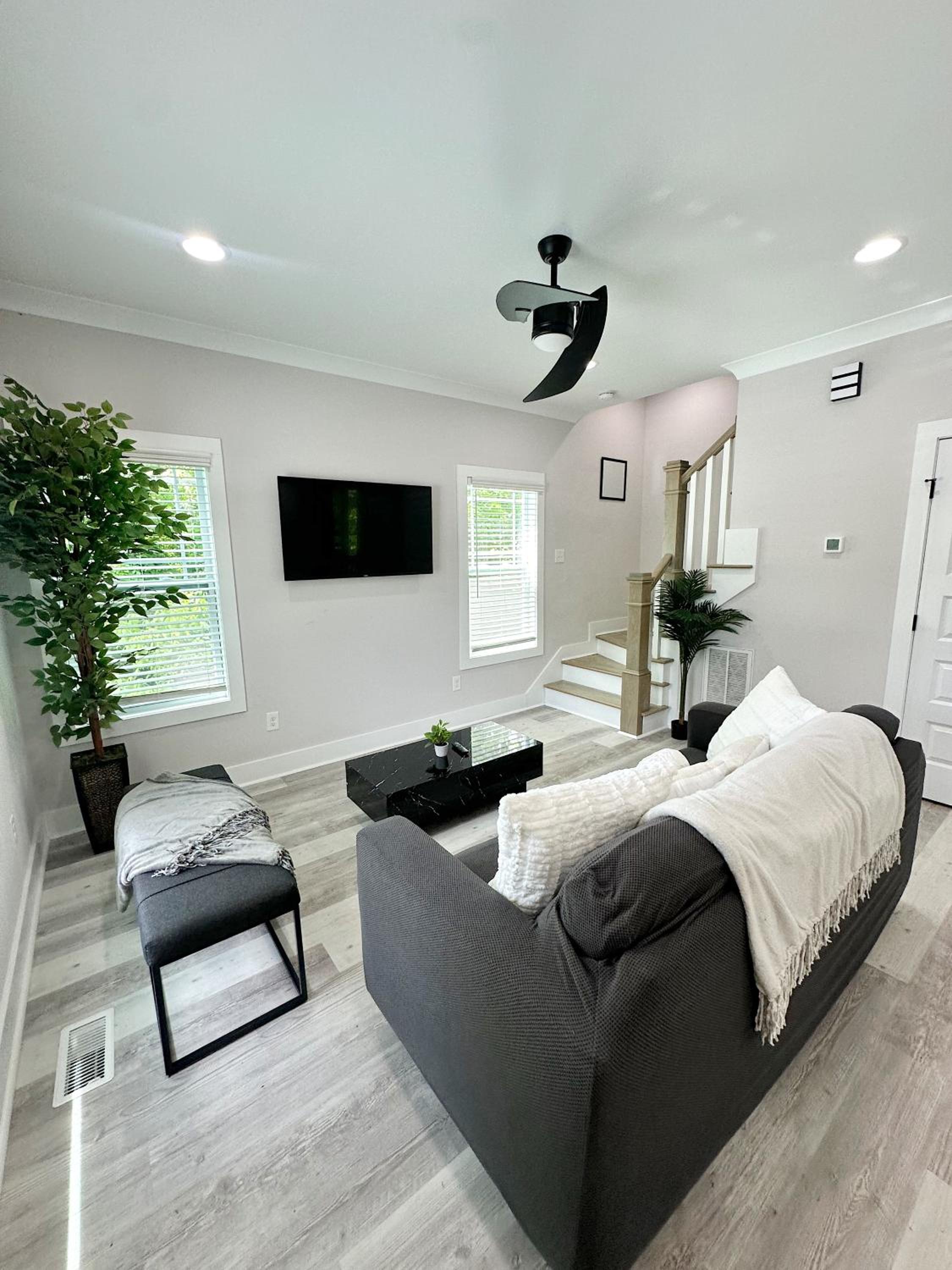 Luxury Living 3BR/2.5BA CLT Home view 3