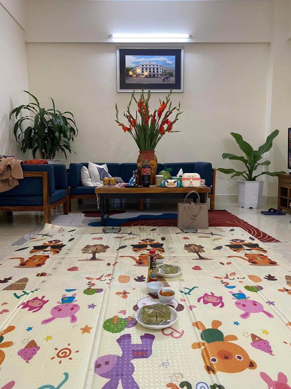 SARAH HOMESTAY