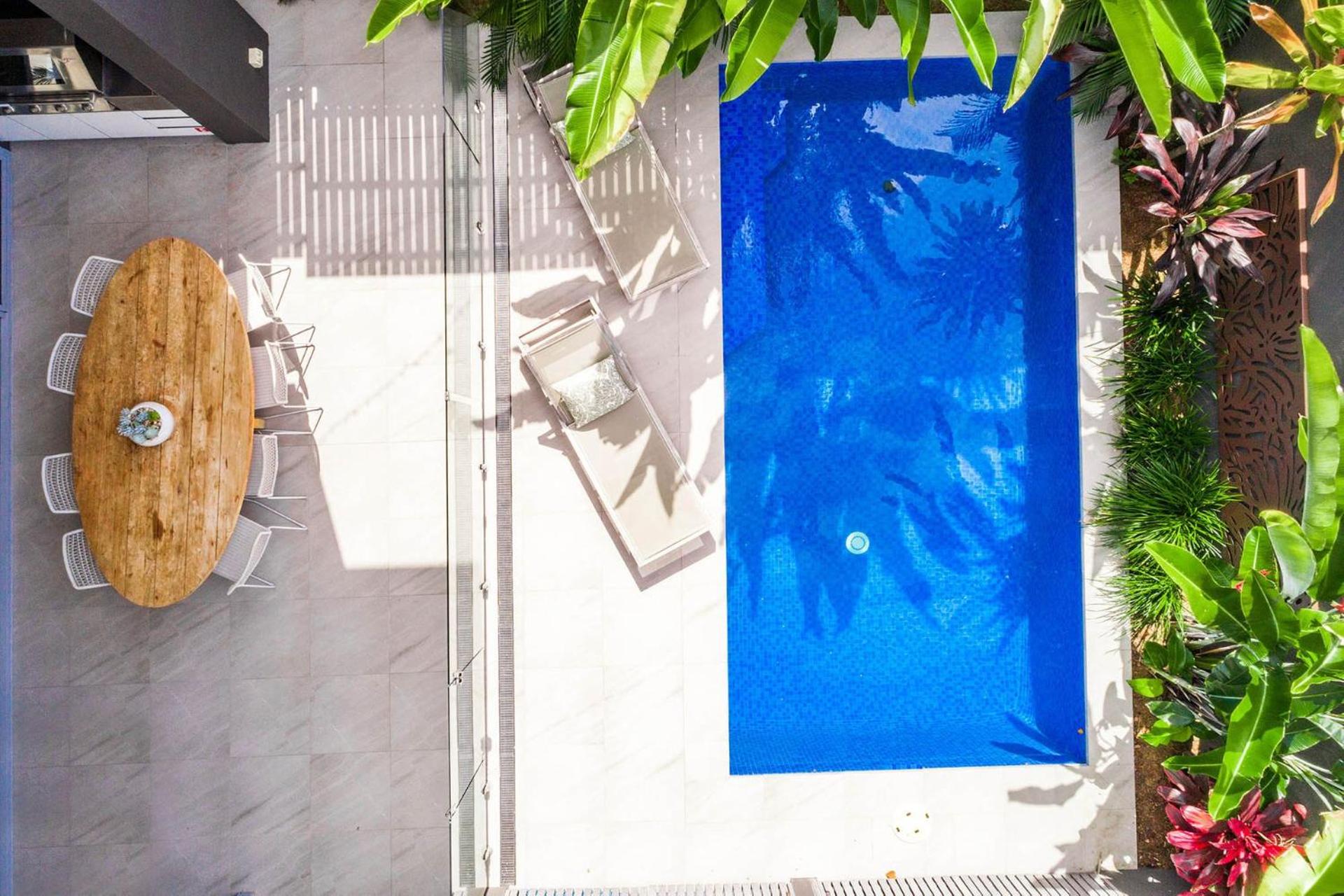 Kokos Beach House 1 - beachside luxury with pool