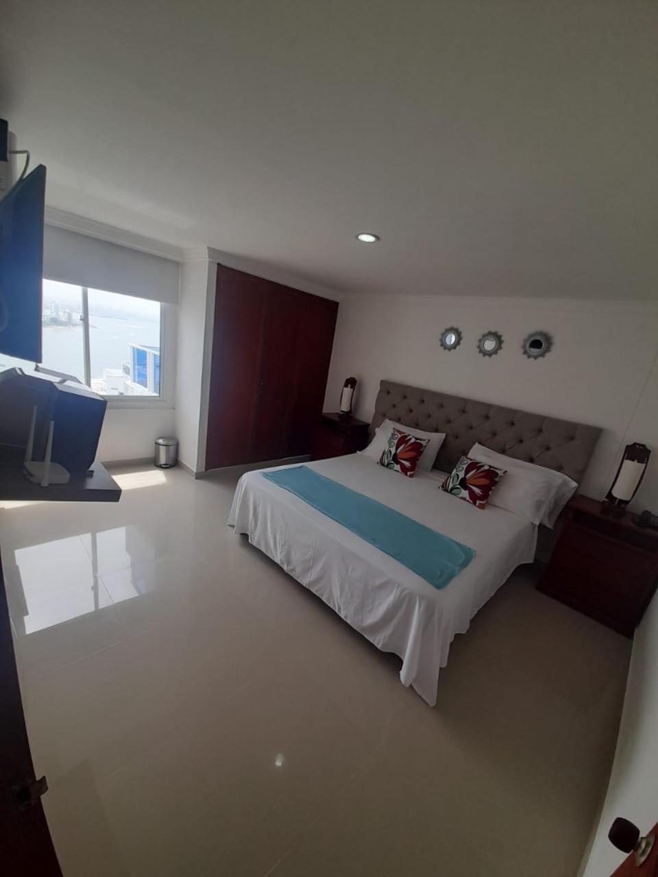 APARTAMENTO CON VISTA AL MAR CARIBE PISO 19 - Espectacular