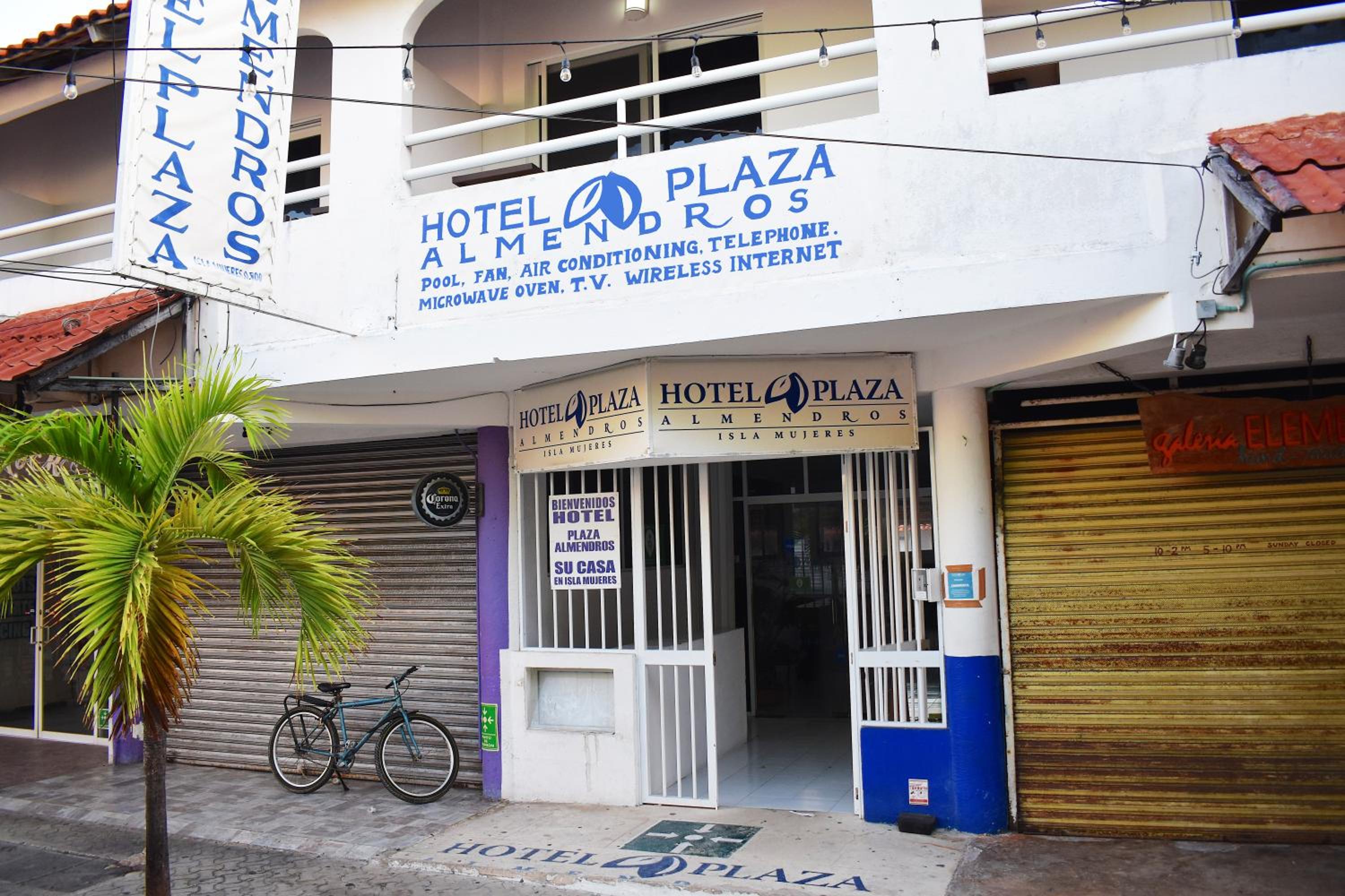 Hotel Plaza Almendros, Isla Mujeres - Image 1