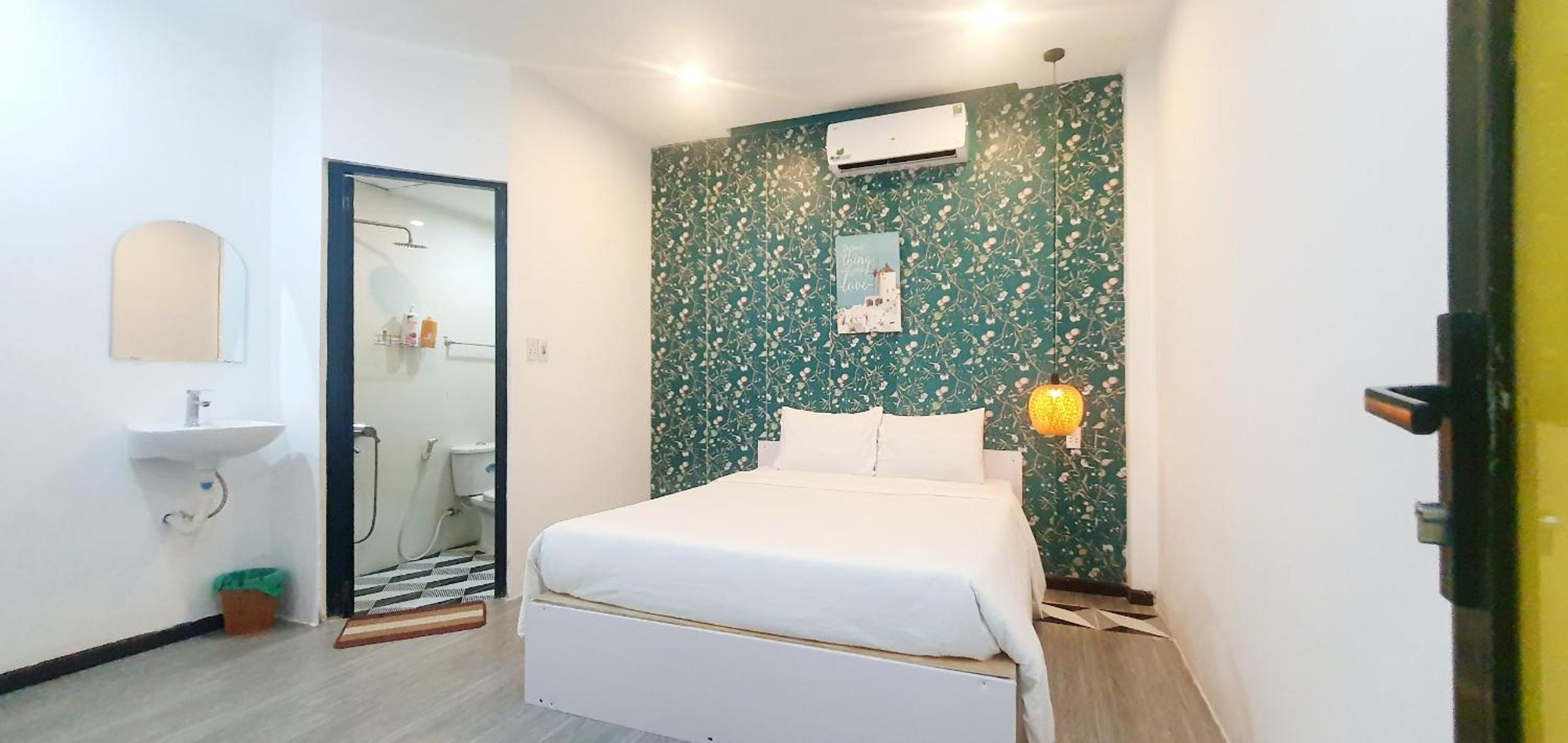 Villa 68 4BR FREE PICK-UP AIRPORT & BILLIARDS CLOSE TO MY KHE BEACH