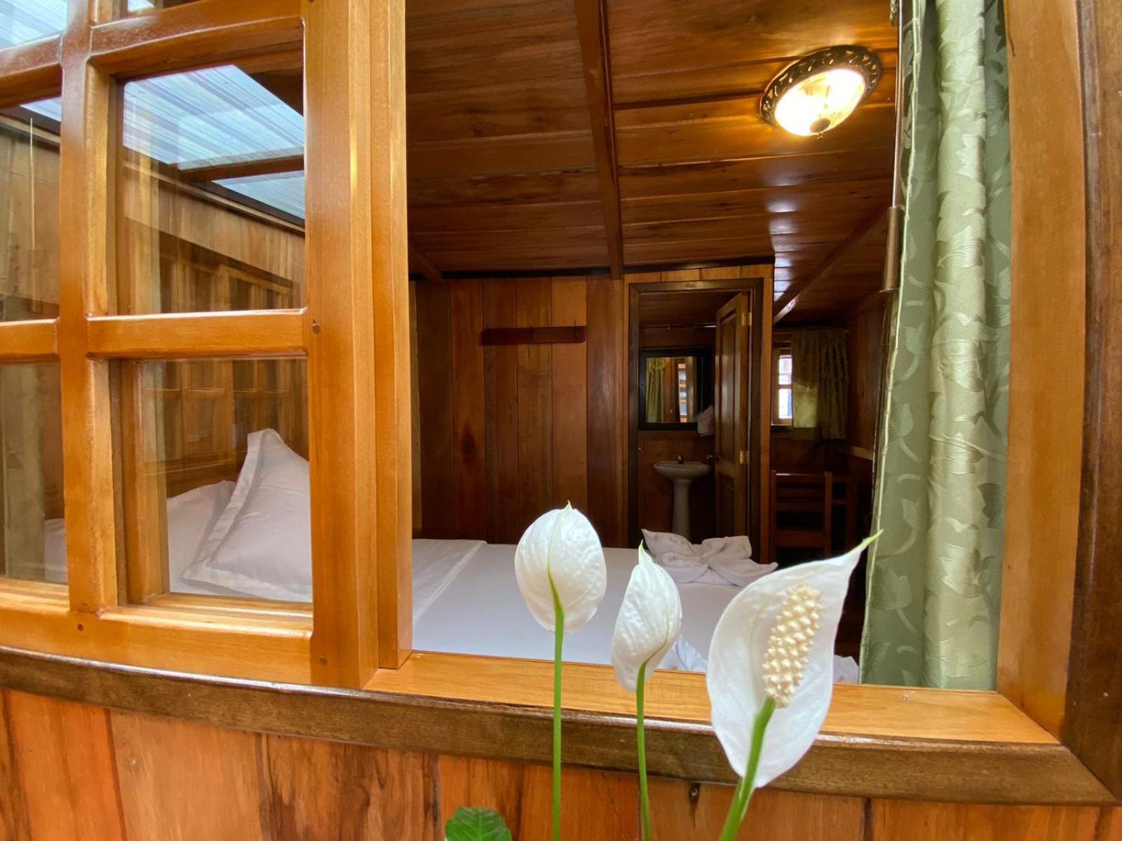 Guayabo Hostal Mindo