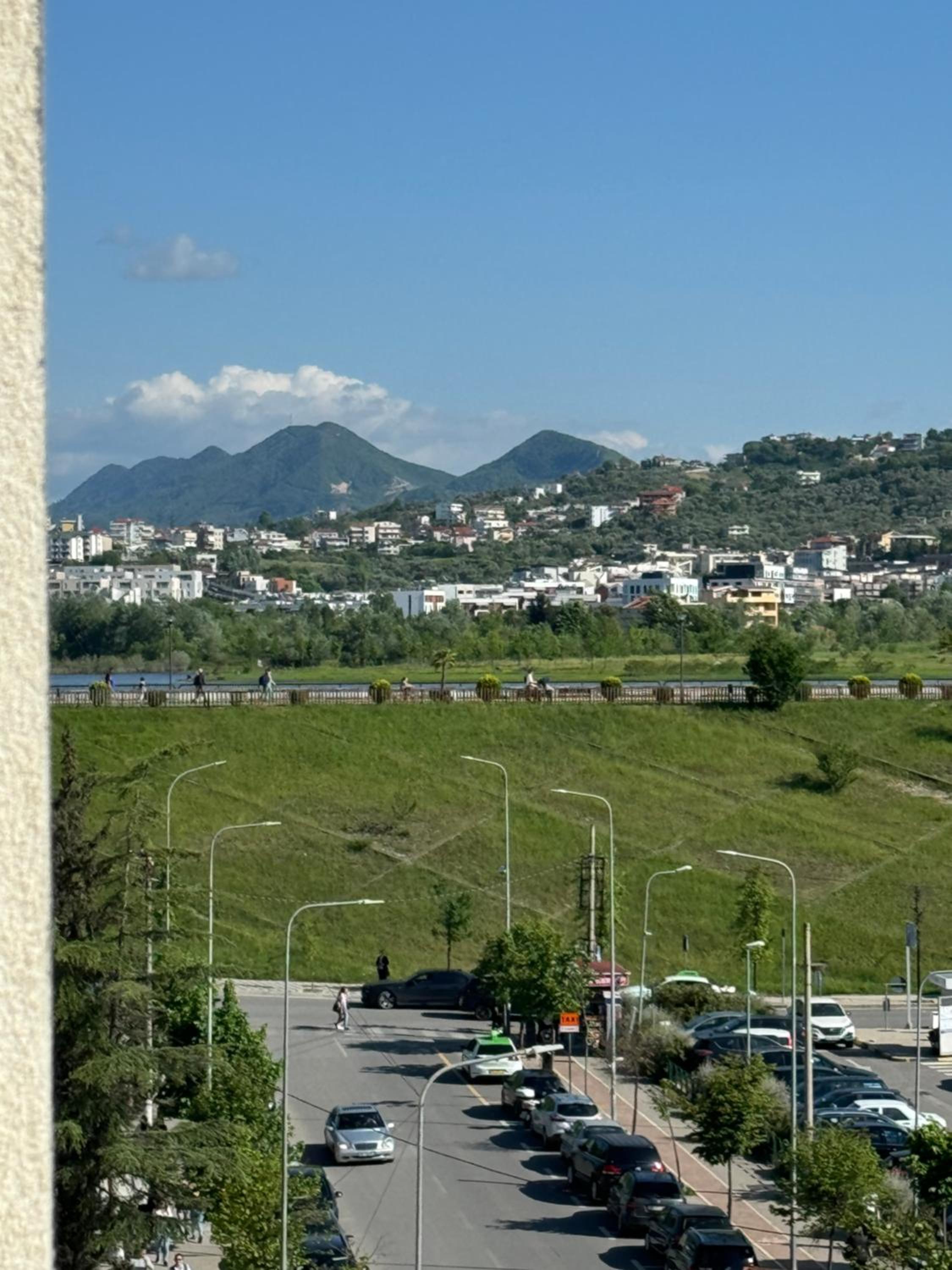 Tirana Lake View Premium Apartment