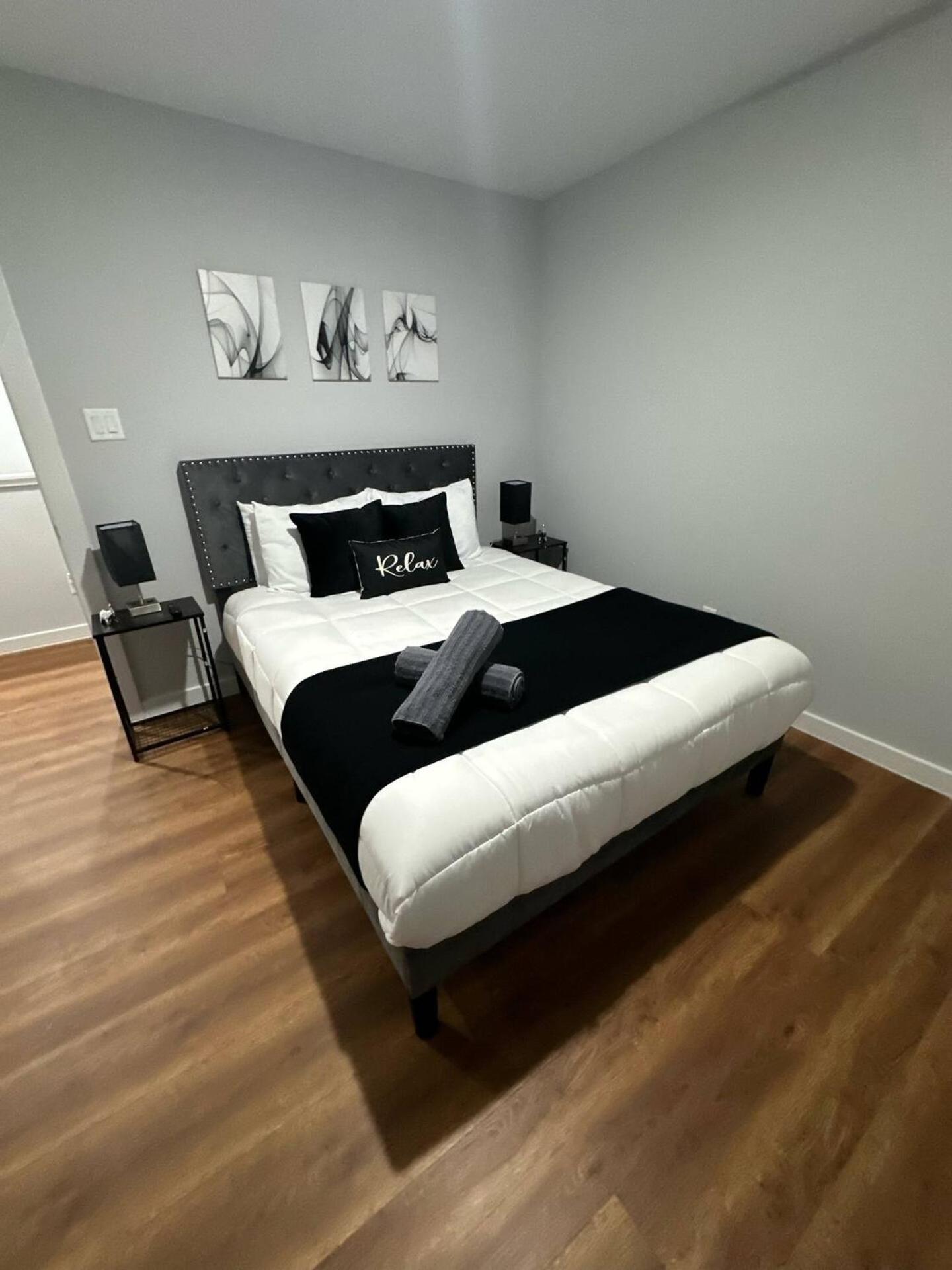 Cozy & Spacious 3 bedrooms house! view 3