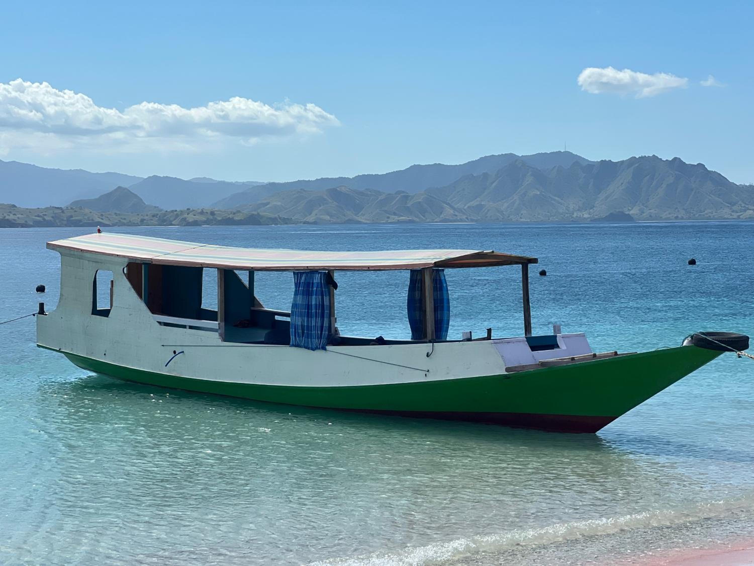 Jhuna Komodo Homestay
