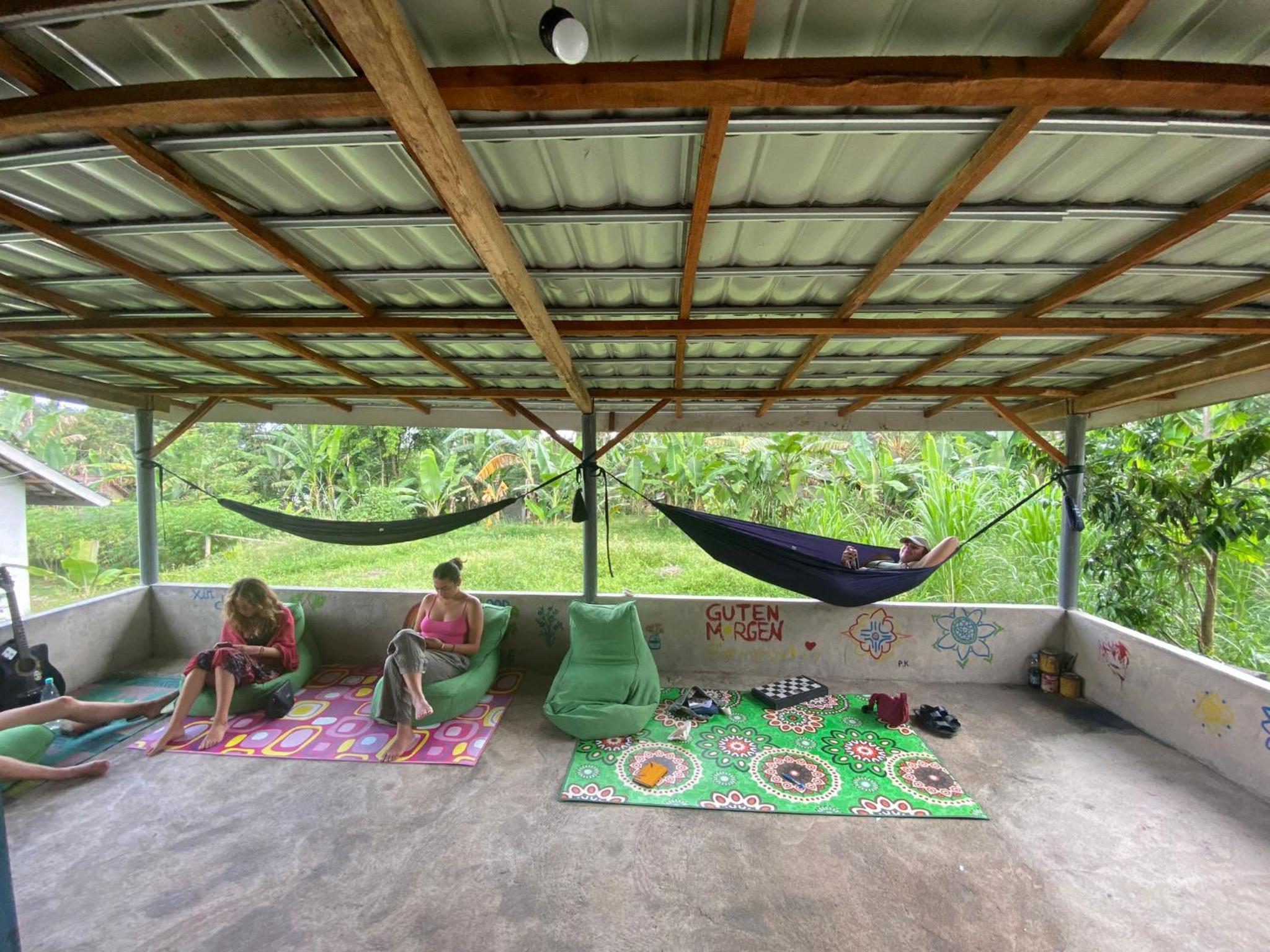 Tetebatu Hostel