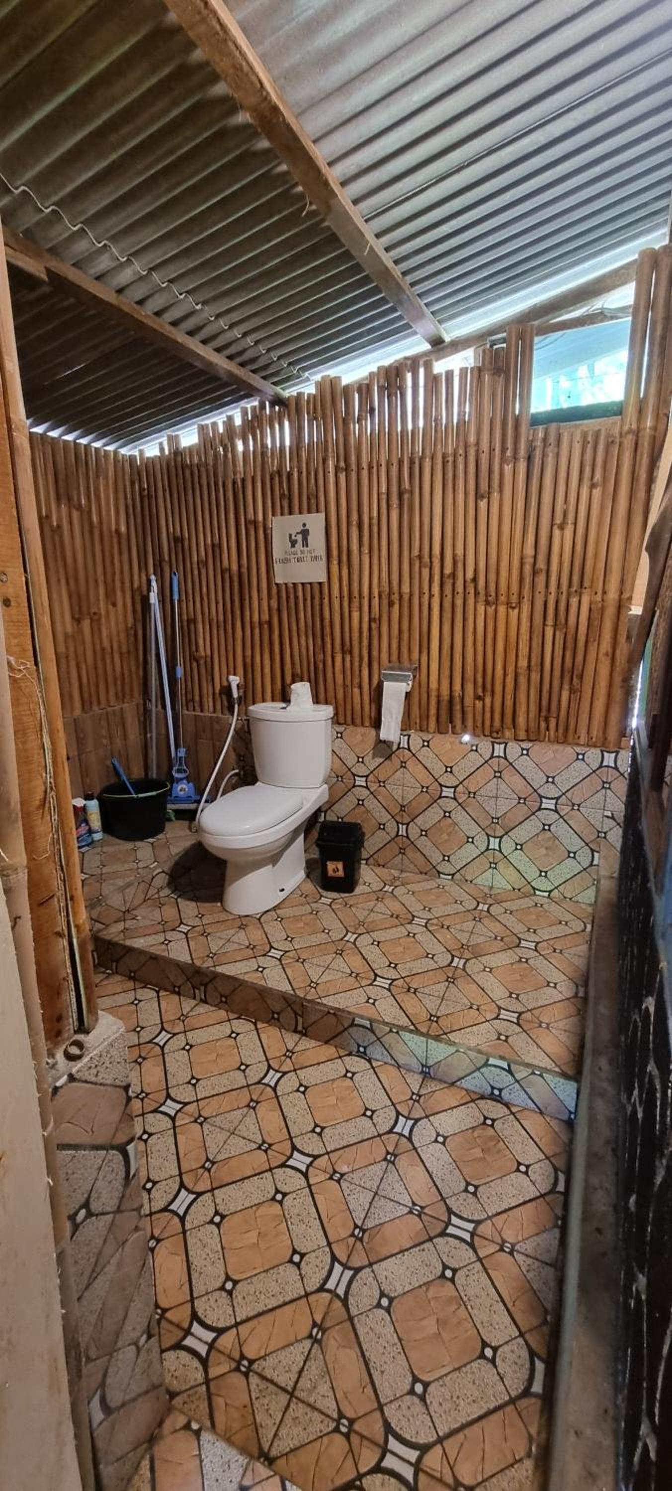 Tetebatu Hostel