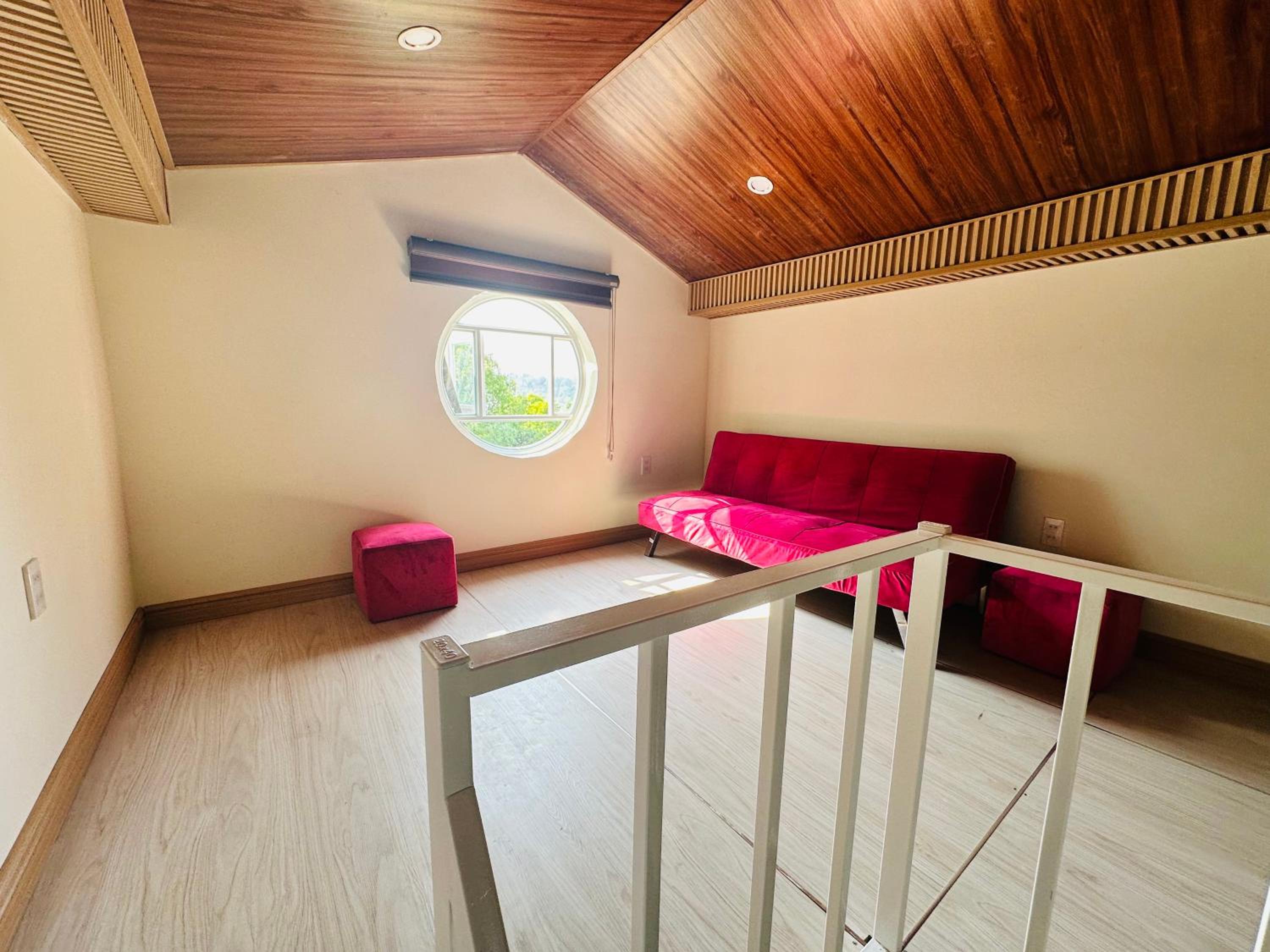 Gió Homestay - Pleiku view 2
