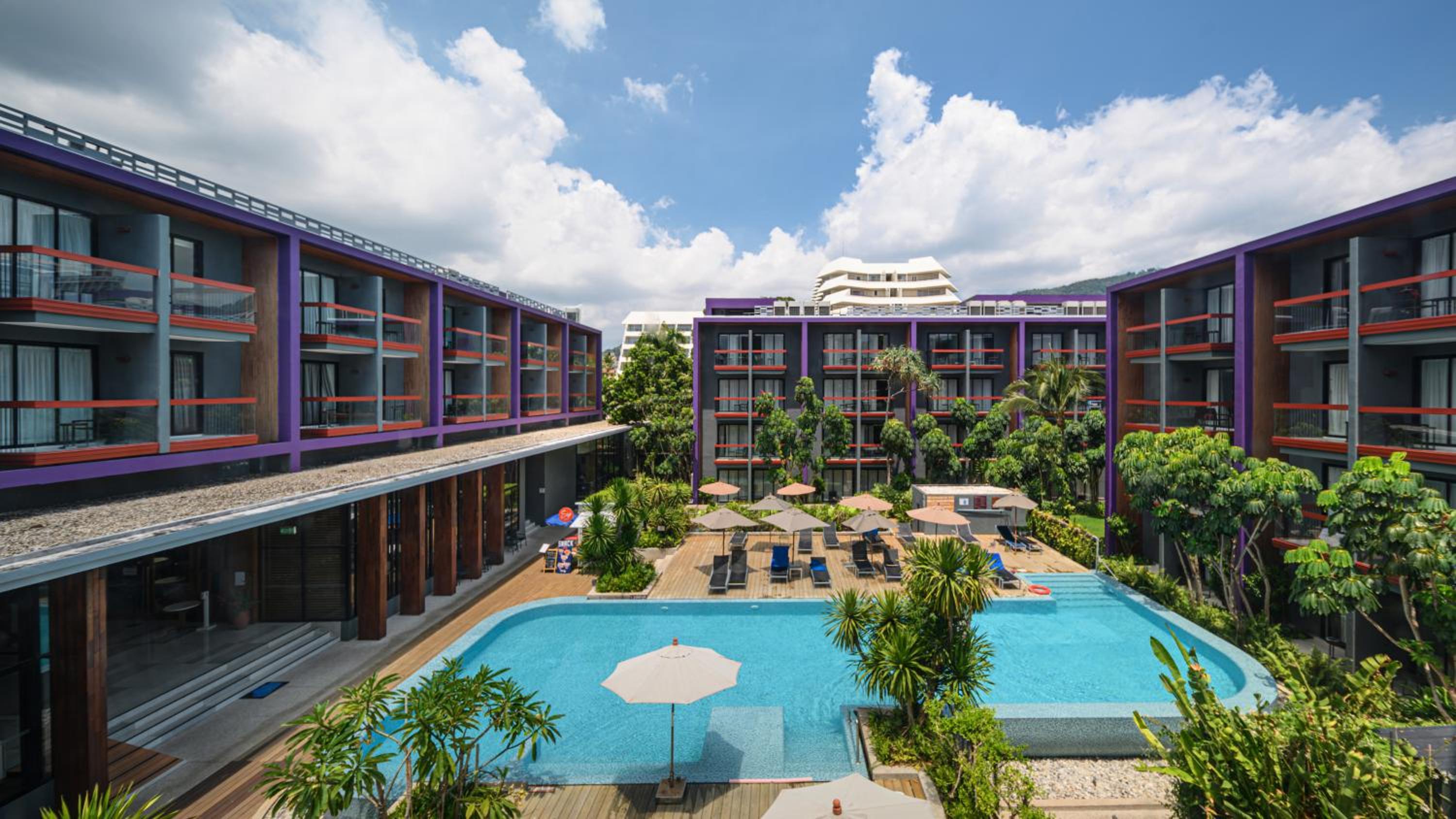 Holiday Inn Express Phuket Patong Beach Central by IHG