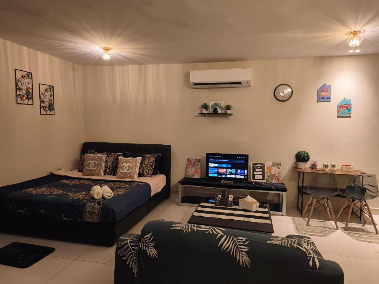 Ksl D'Esplanade Studio Apartment's 5