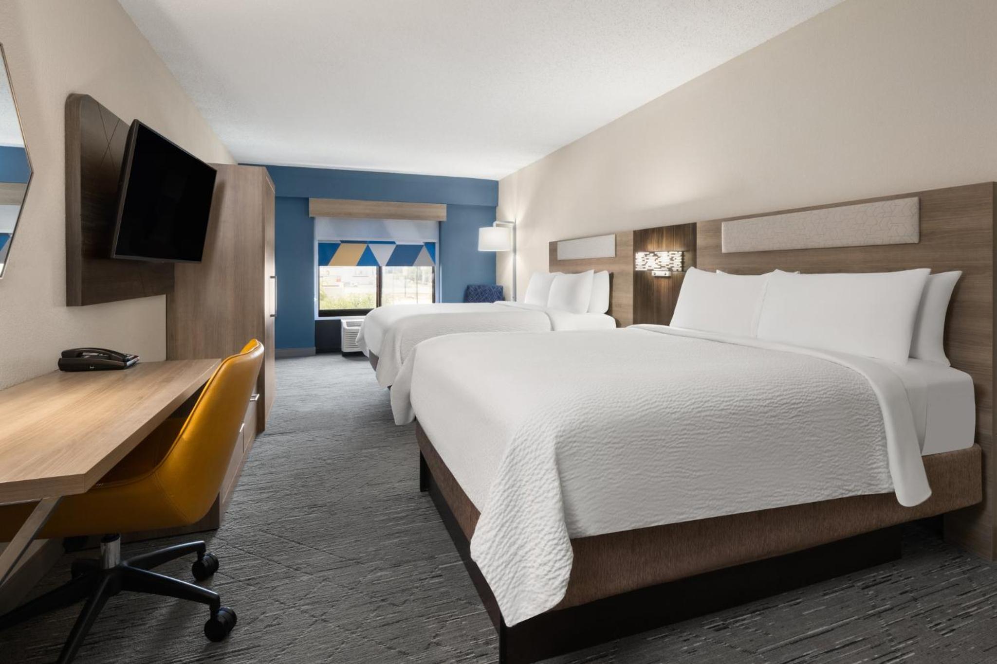 Sebring Vacations - Holiday Inn Express Suites Sebring, an IHG Hotel - Property Image 25