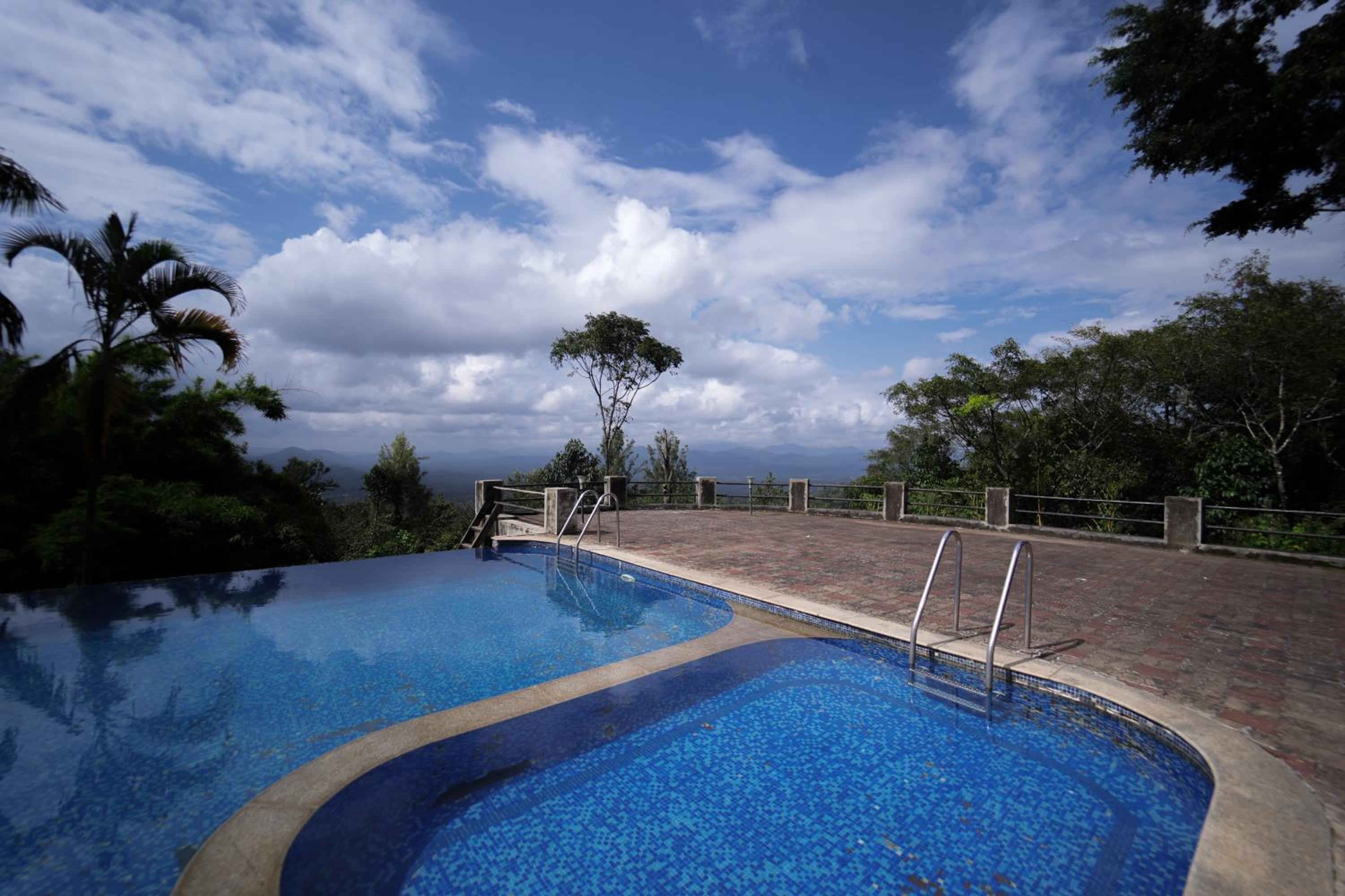 The Verdant Mansion by EWA Properties view 5