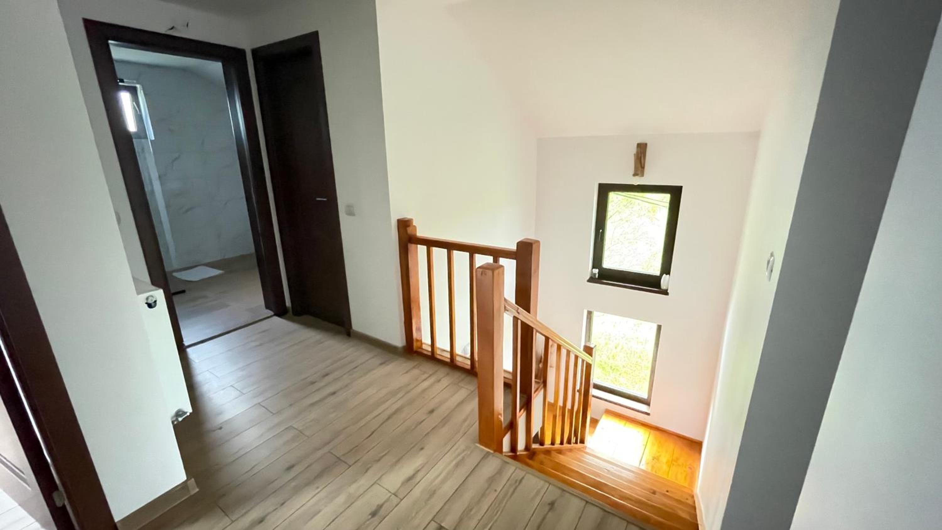 Cabana din Livada, Călimănești view 5