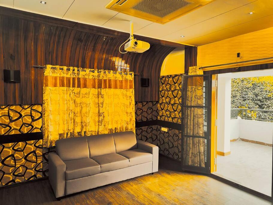 5 bhk plush independent bungalow