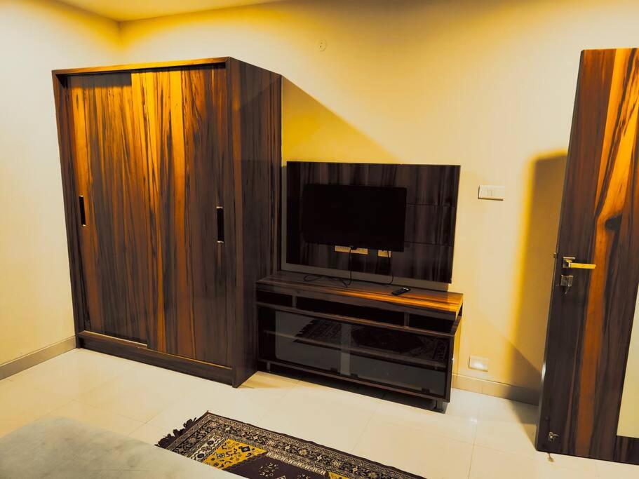 5 bhk plush independent bungalow