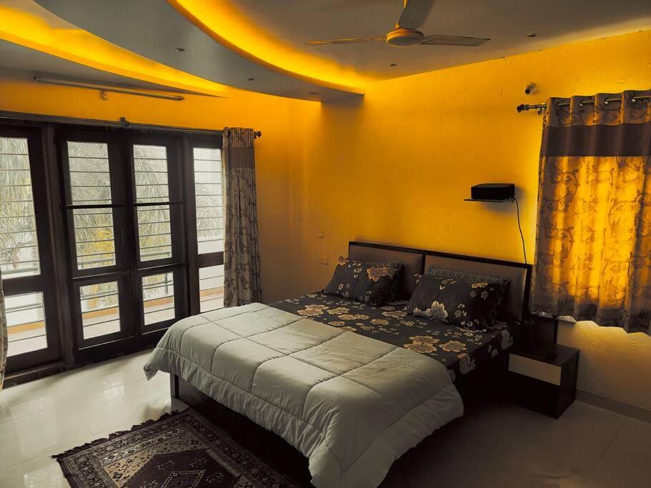 5 bhk plush independent bungalow