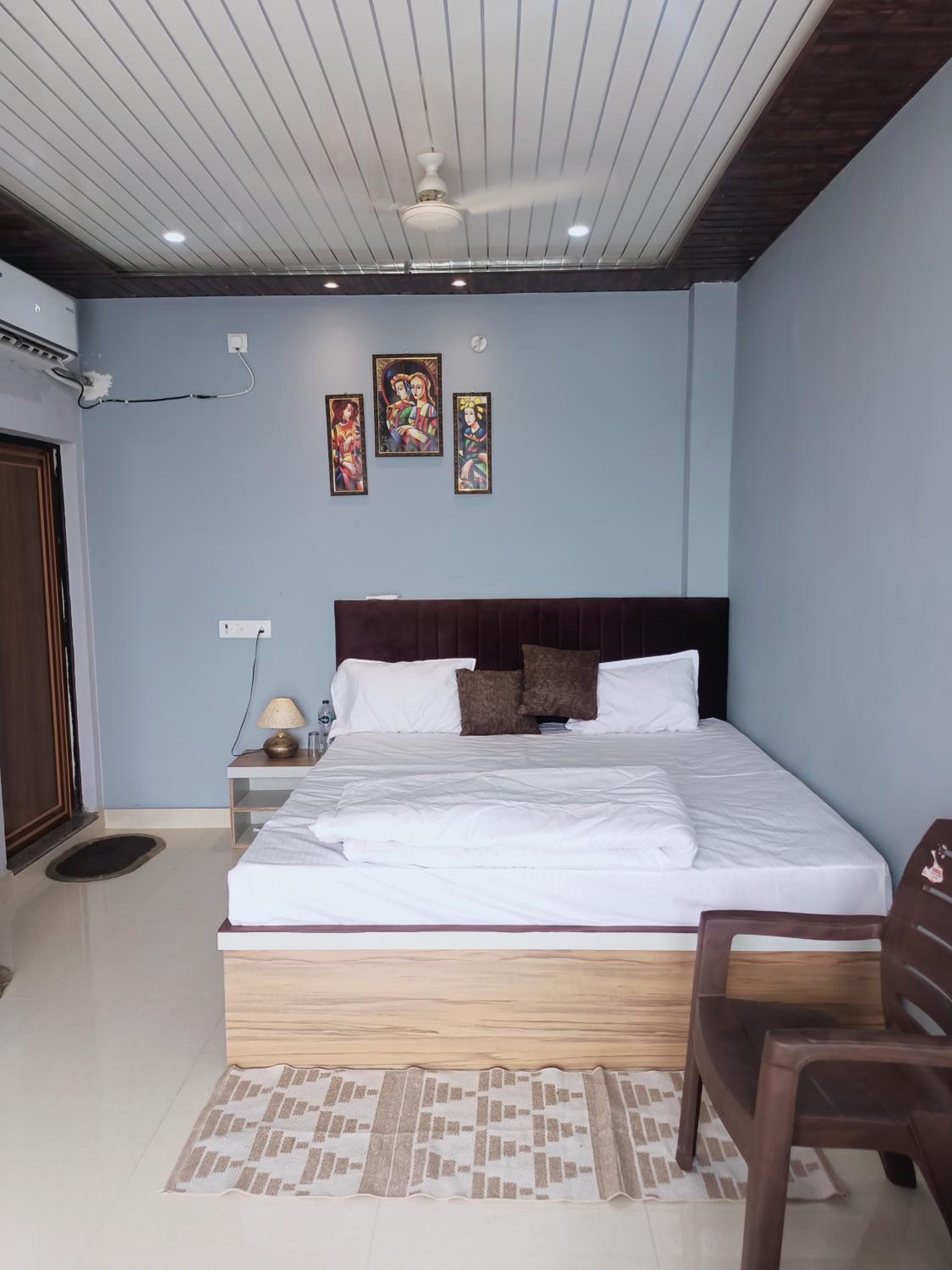 Kaushik Homestay