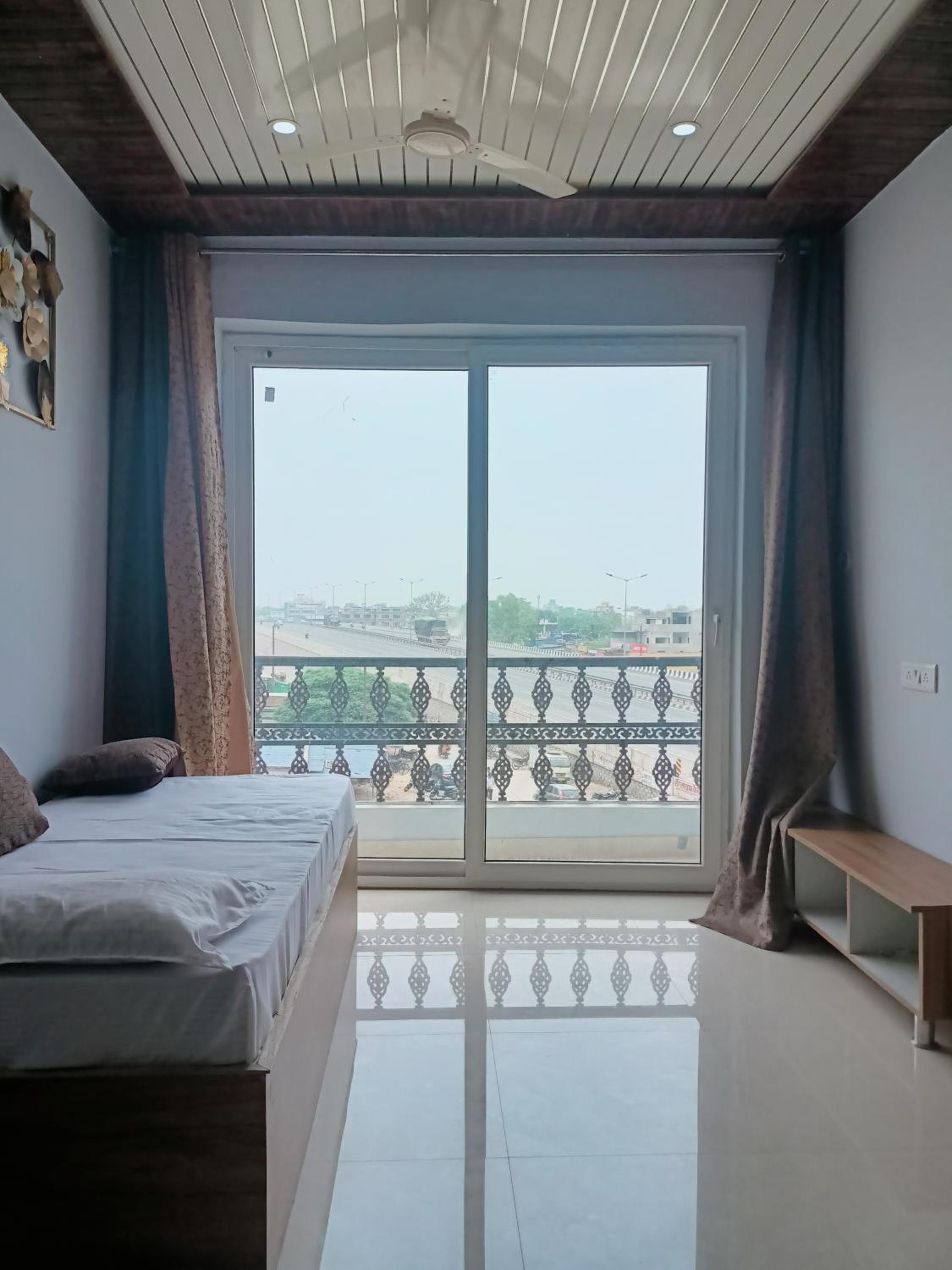 Kaushik Homestay