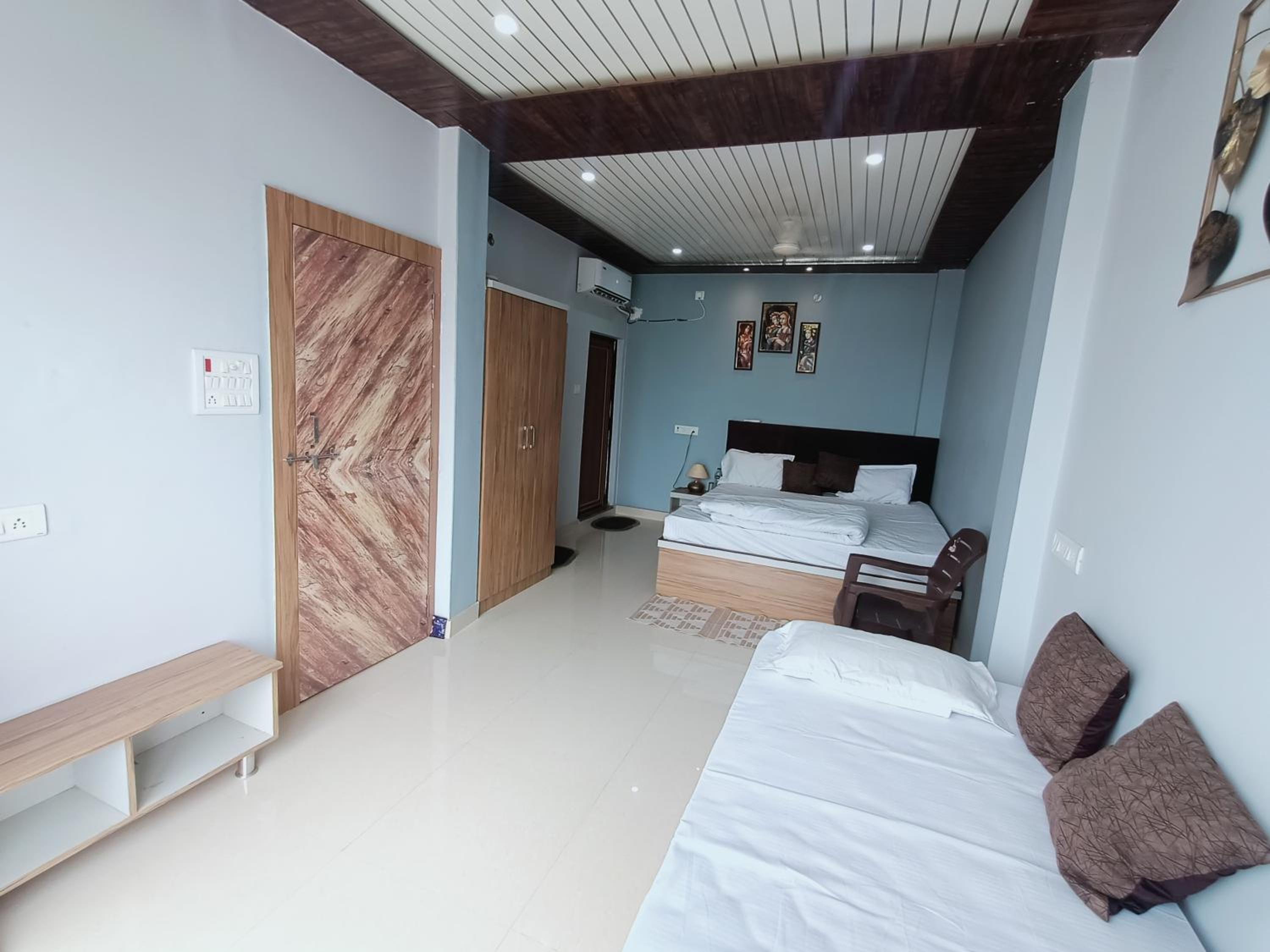 Kaushik Homestay