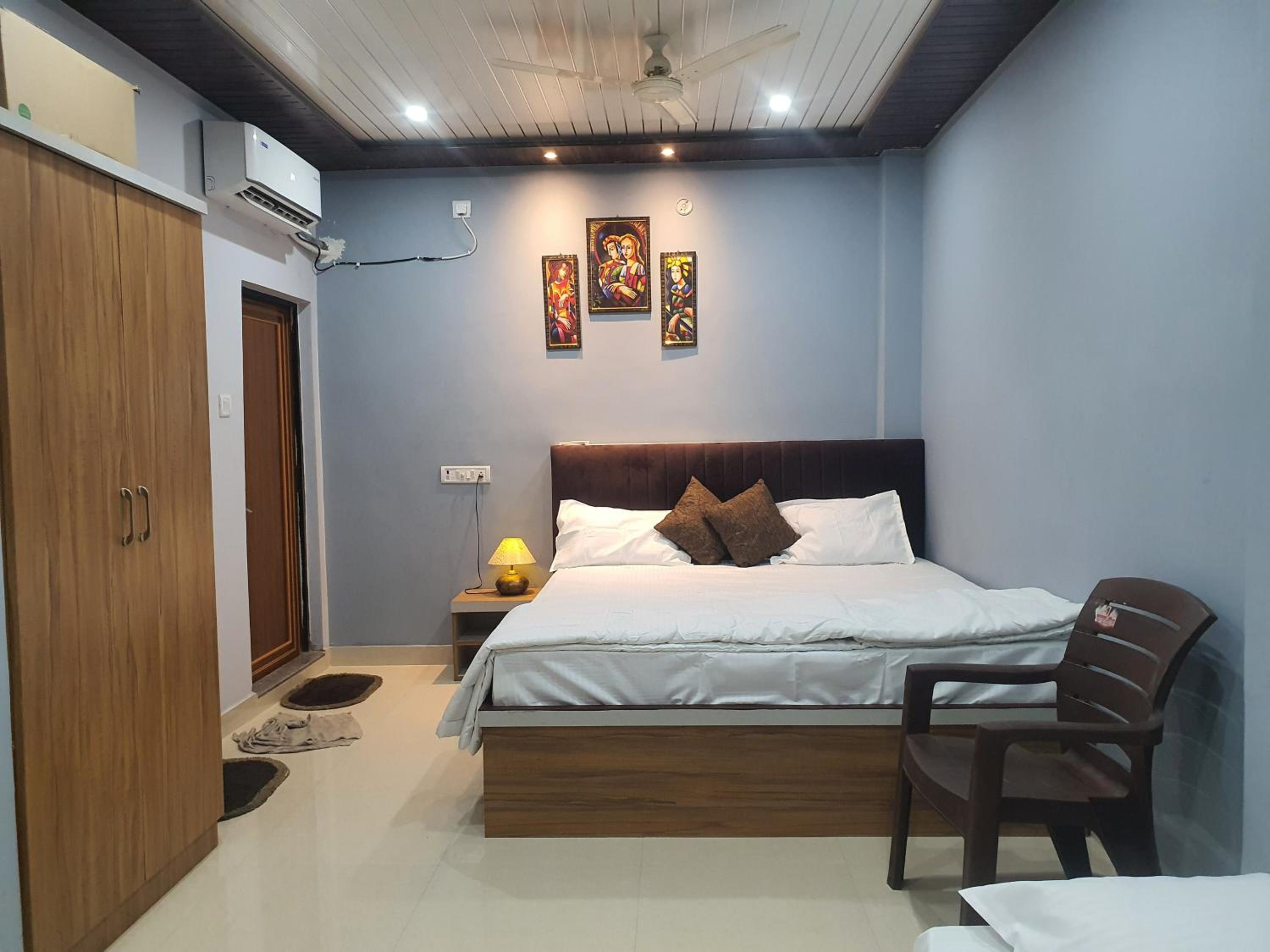 Kaushik Homestay